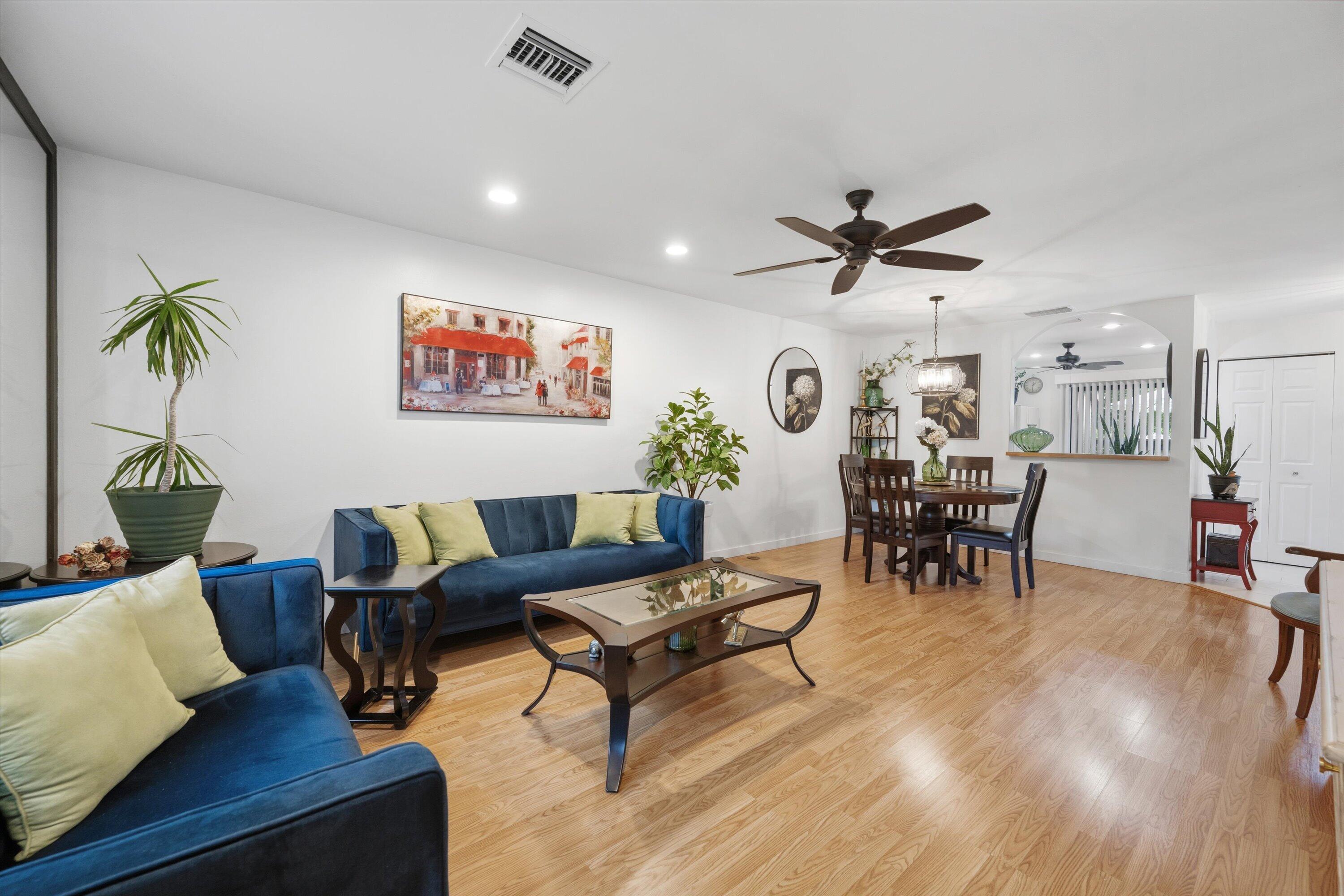 STRATHMORE GATE WEST UNIT 1 - Residential