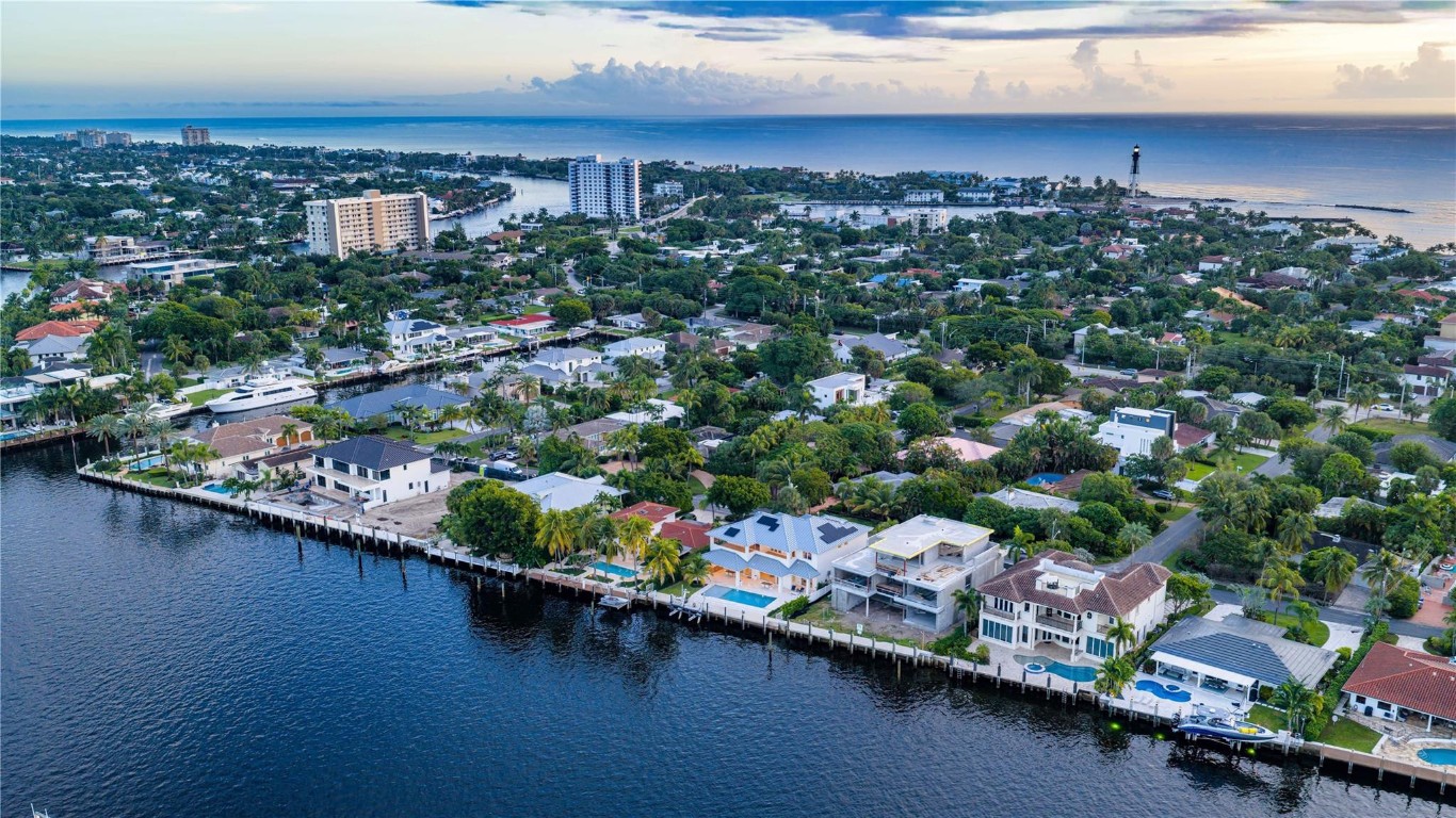 HILLSBORO SHORES SEC - Residential