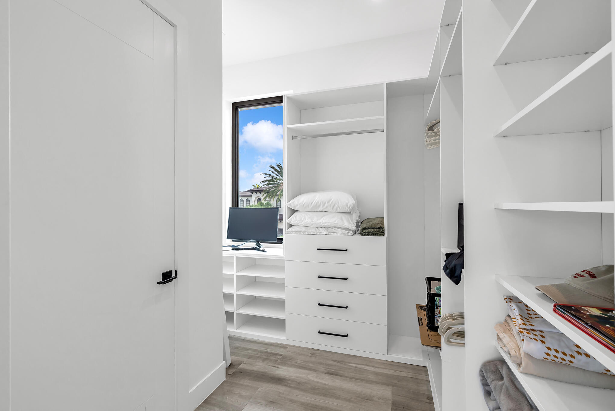 VENETIAN ISLES 1ST SEC - Residential