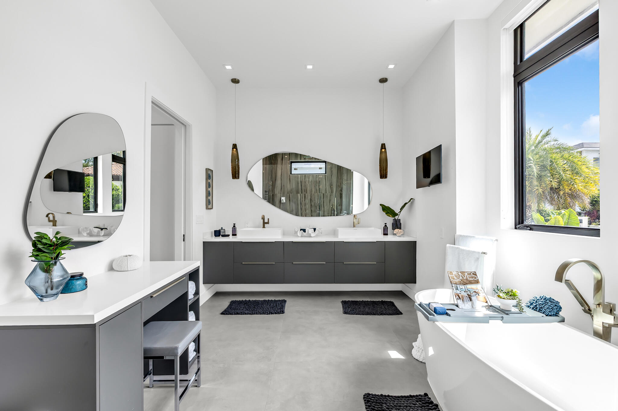 VENETIAN ISLES 1ST SEC - Residential