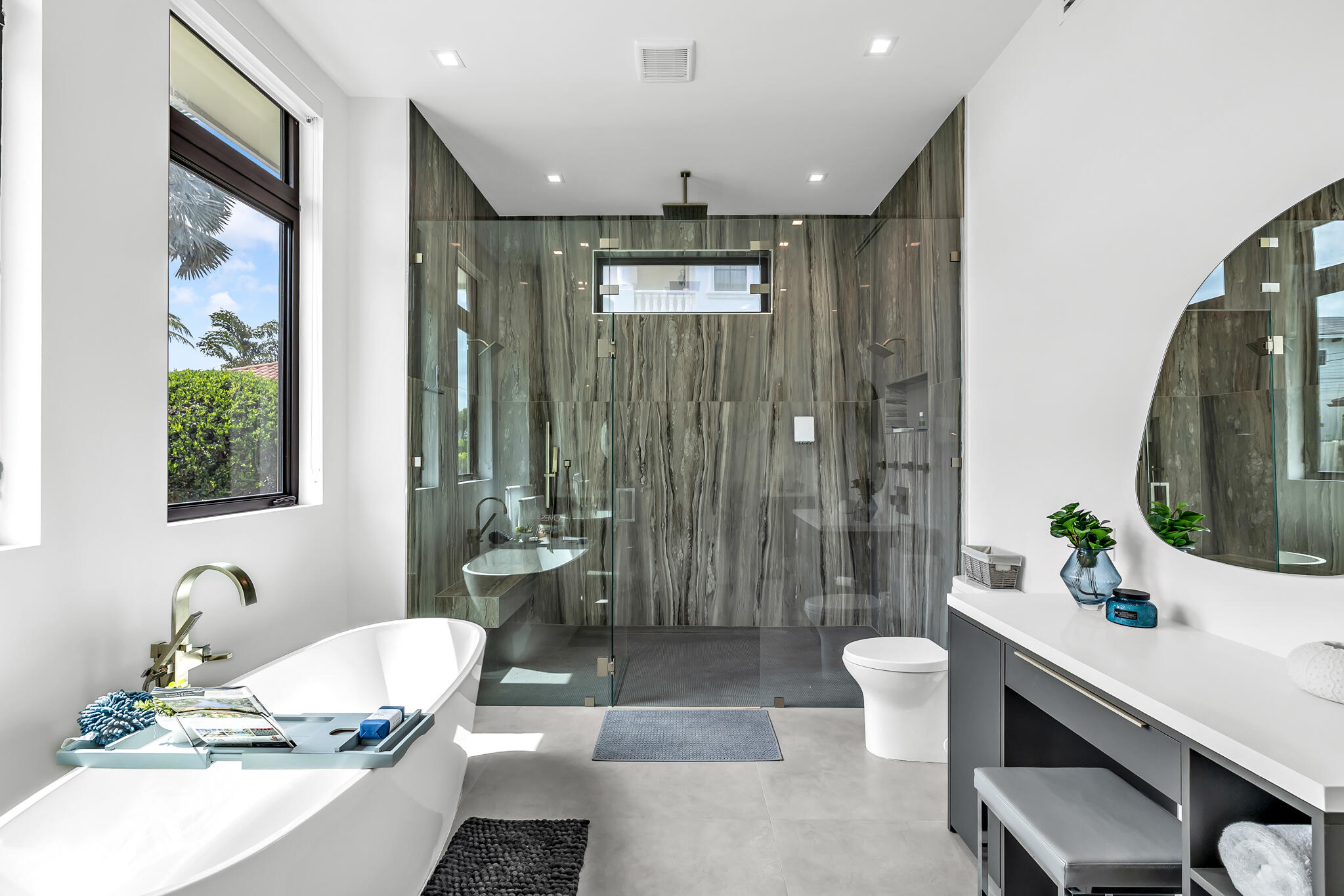 VENETIAN ISLES 1ST SEC - Residential