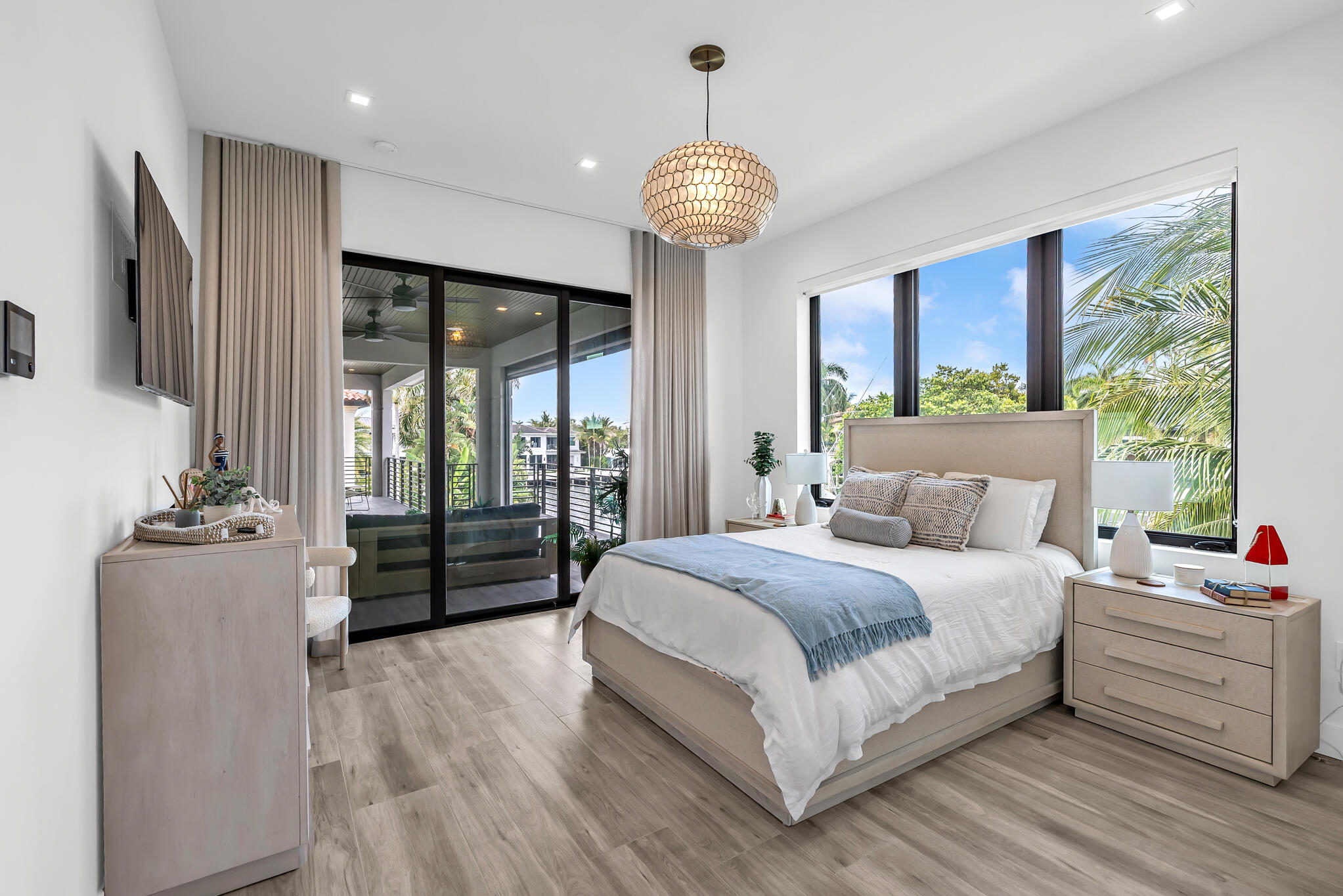 VENETIAN ISLES 1ST SEC - Residential