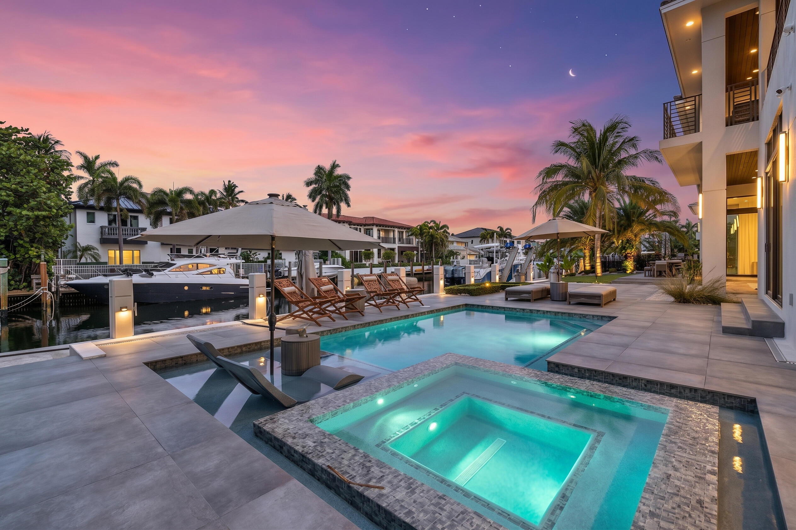 VENETIAN ISLES 1ST SEC - Residential