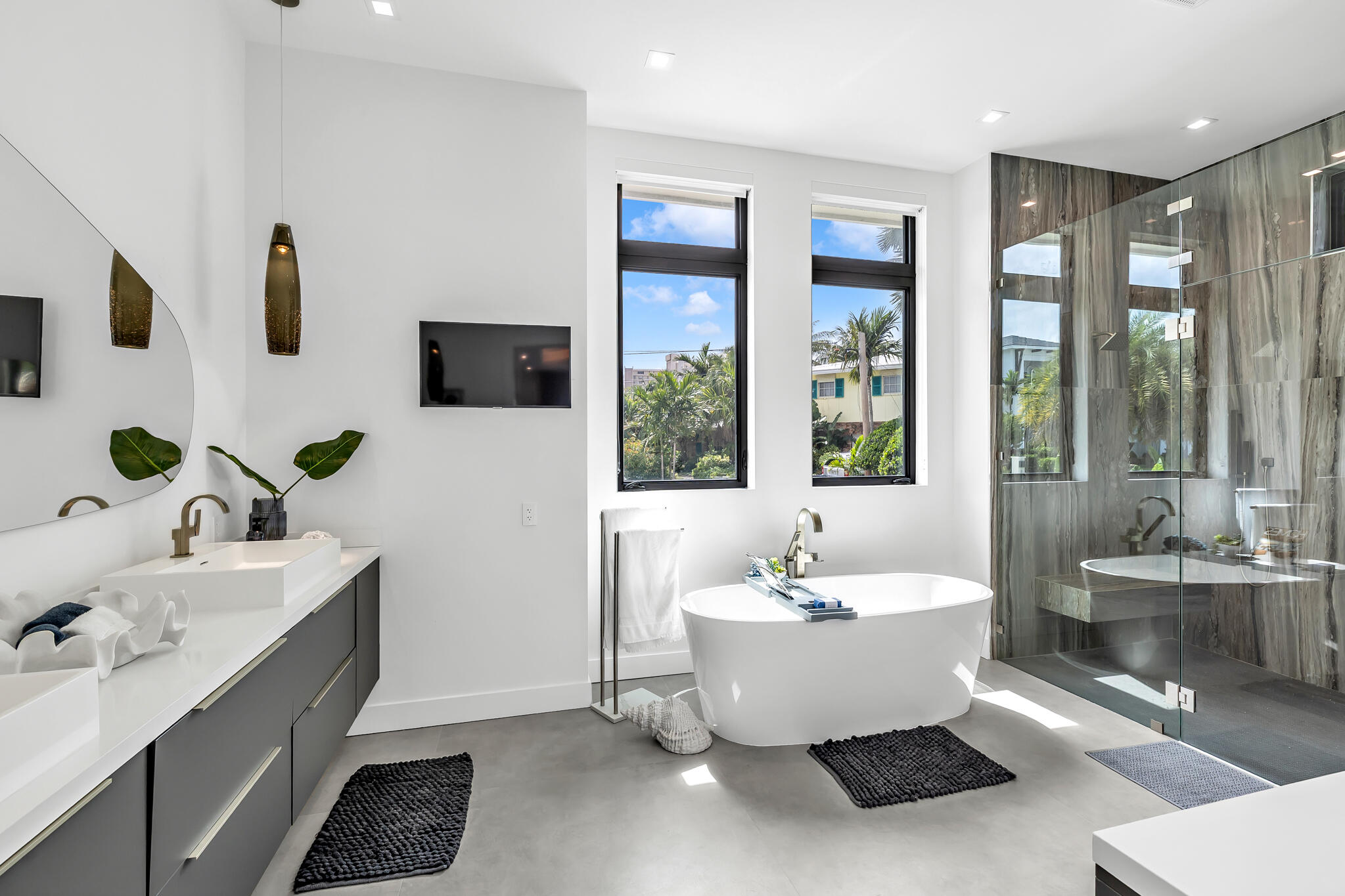 VENETIAN ISLES 1ST SEC - Residential