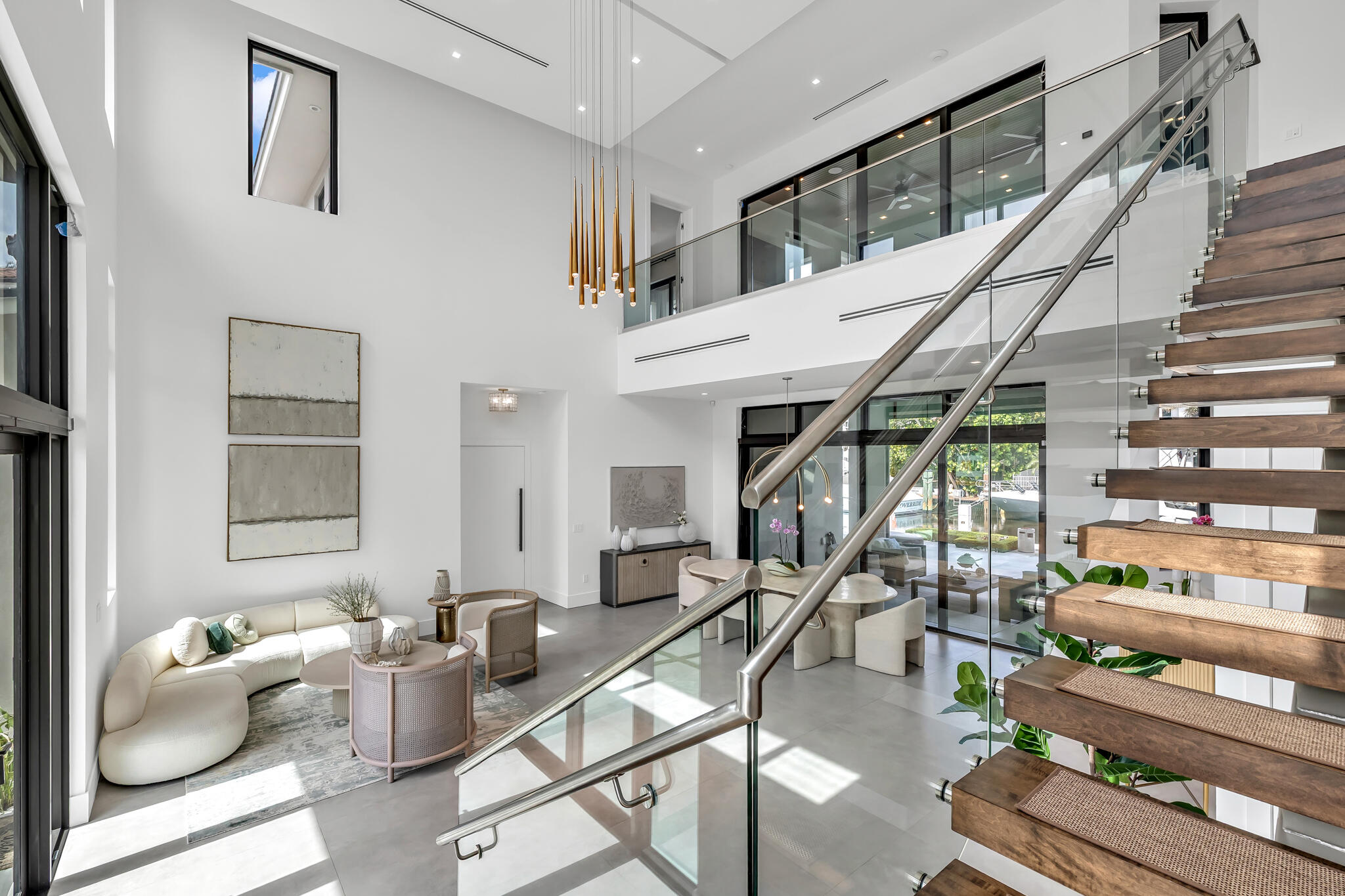 VENETIAN ISLES 1ST SEC - Residential