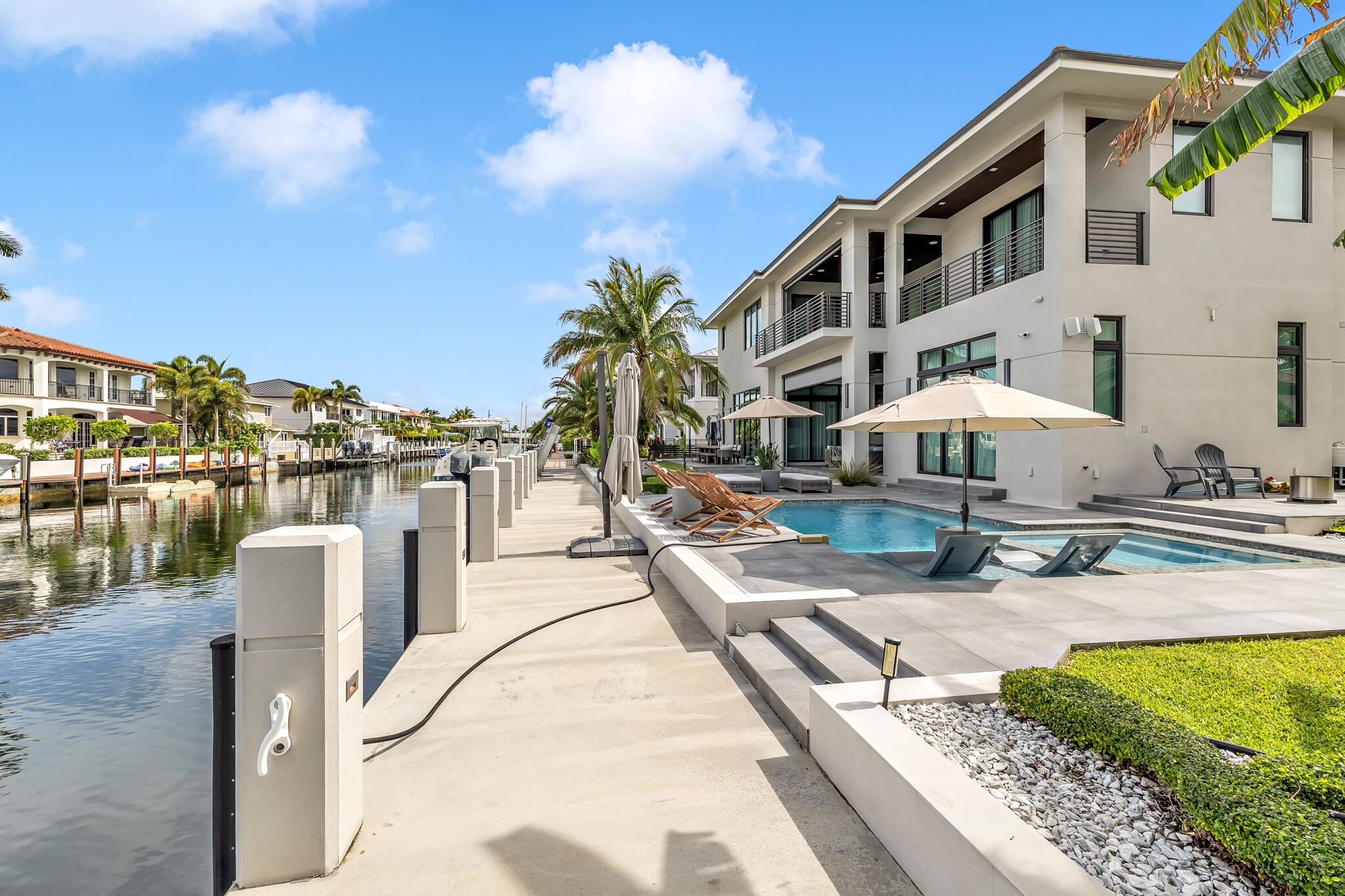 VENETIAN ISLES 1ST SEC - Residential