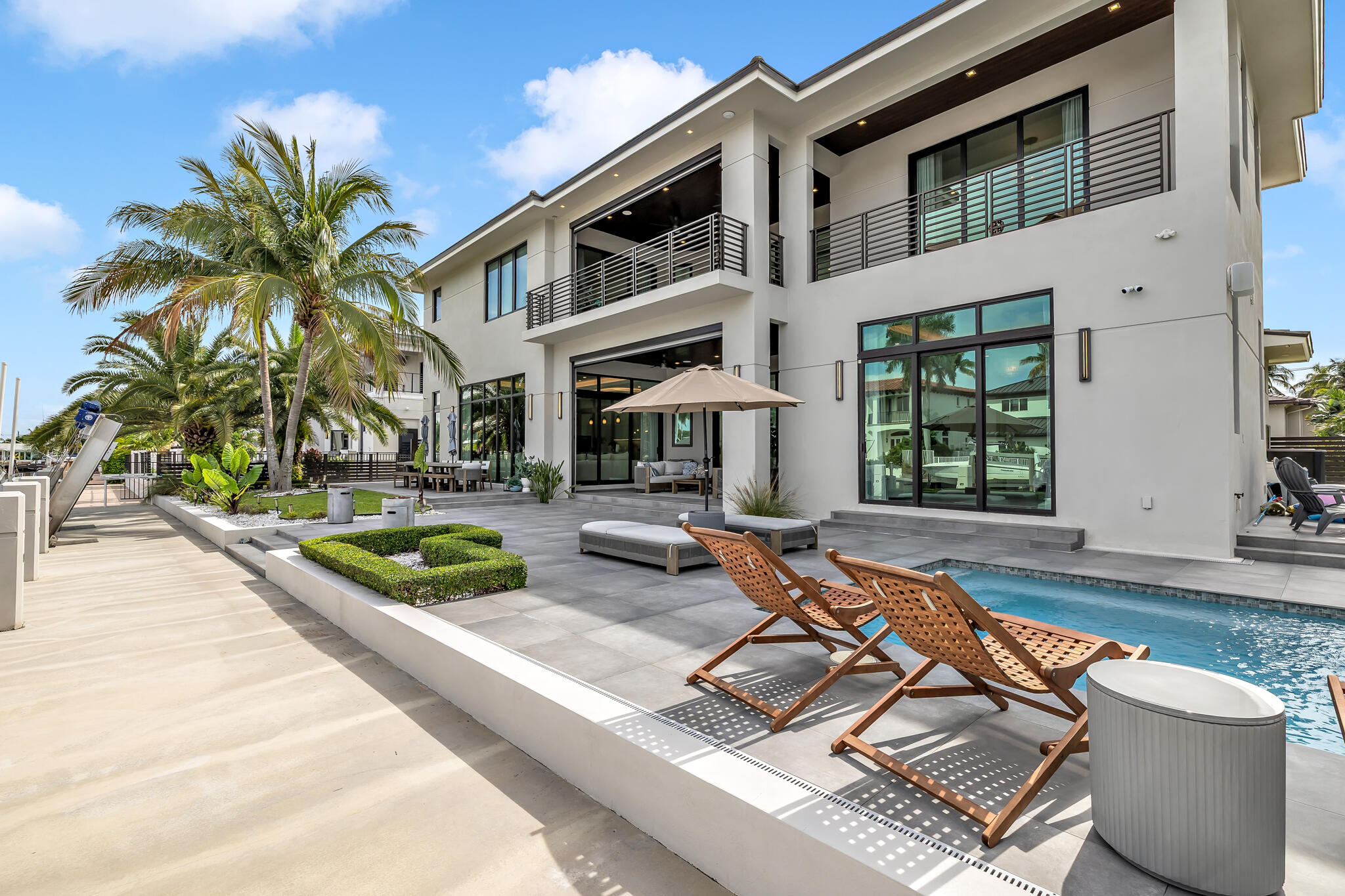 VENETIAN ISLES 1ST SEC - Residential
