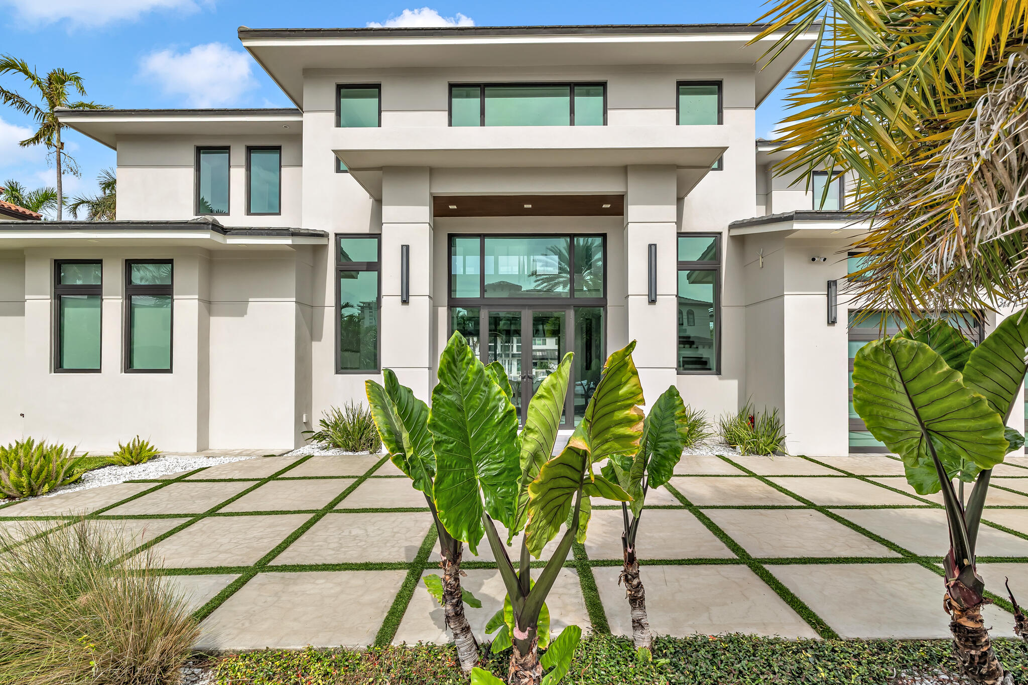 VENETIAN ISLES 1ST SEC - Residential