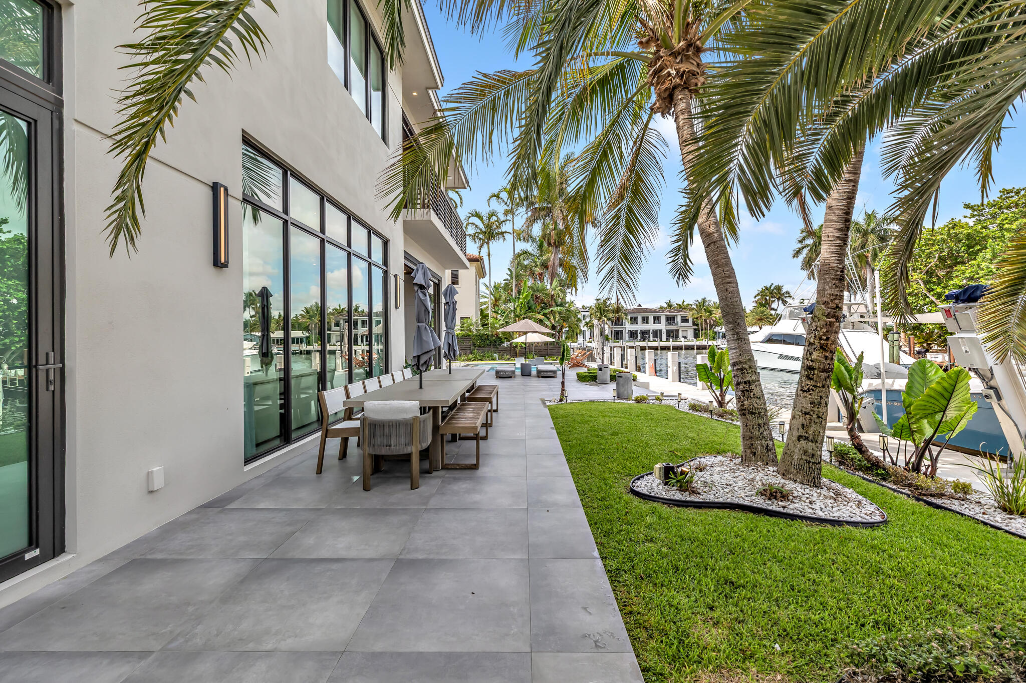 VENETIAN ISLES 1ST SEC - Residential