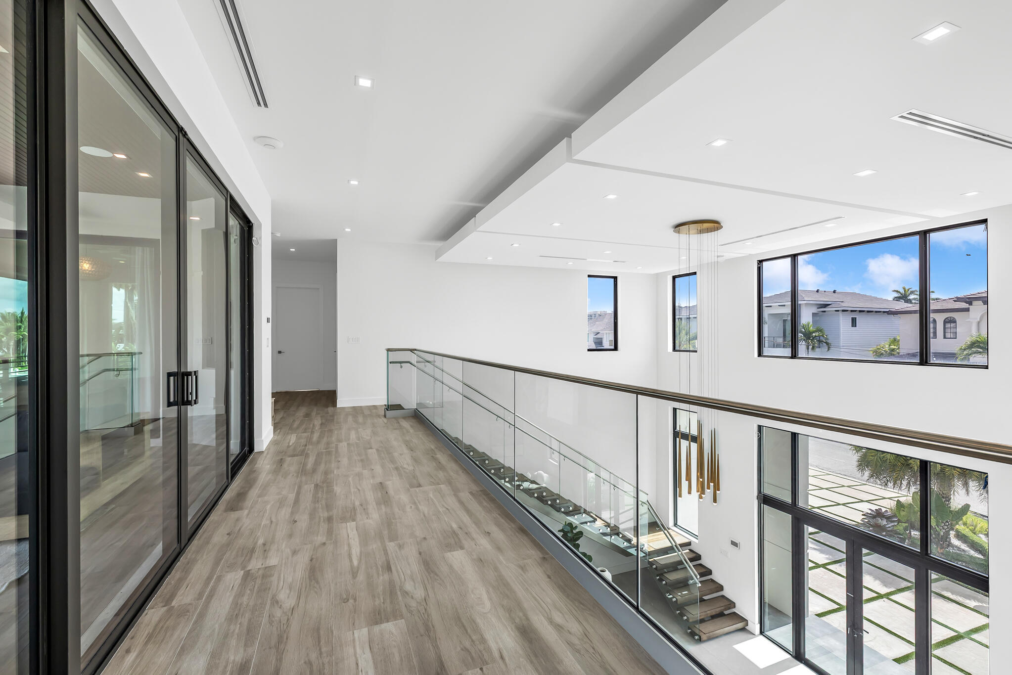 VENETIAN ISLES 1ST SEC - Residential
