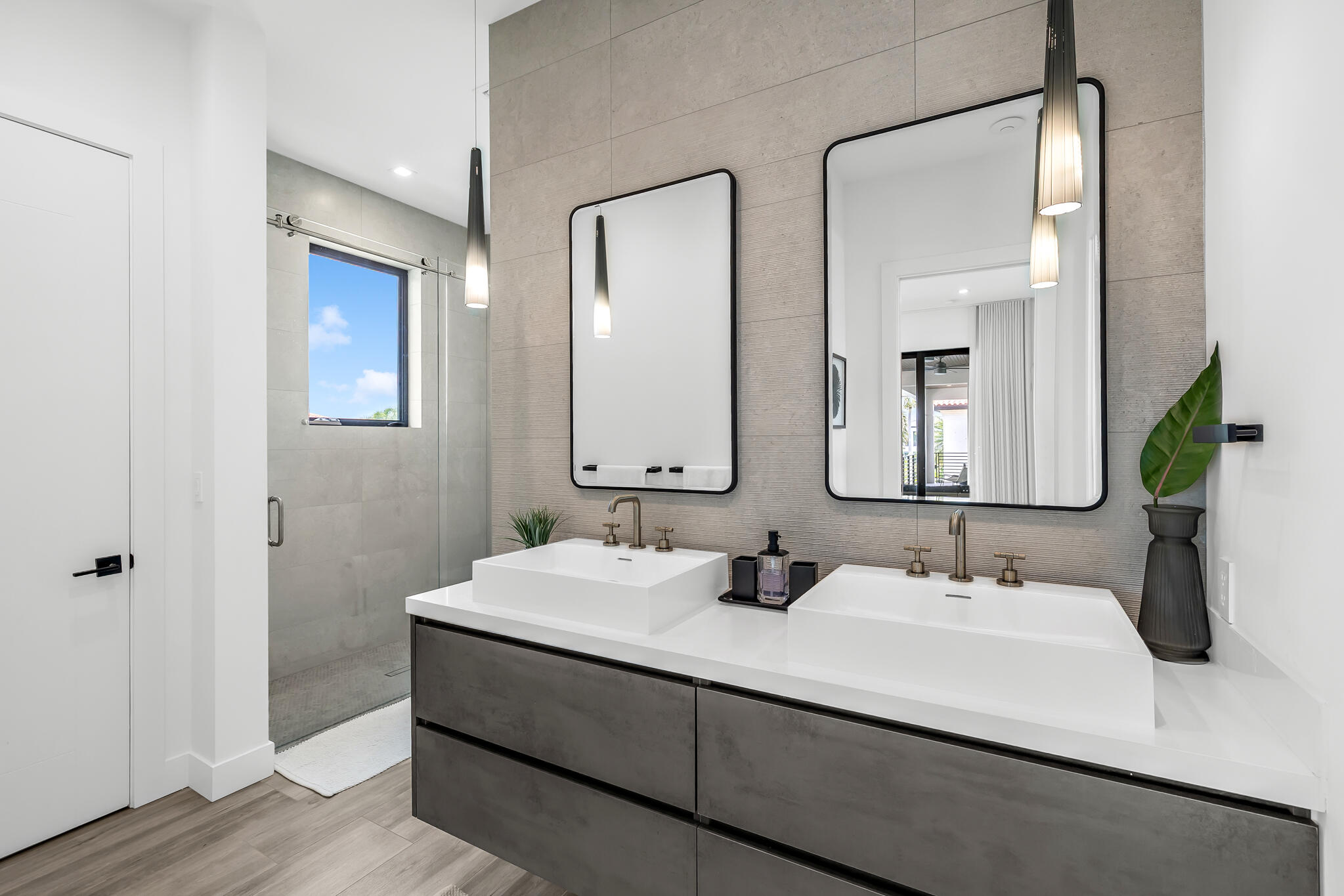 VENETIAN ISLES 1ST SEC - Residential
