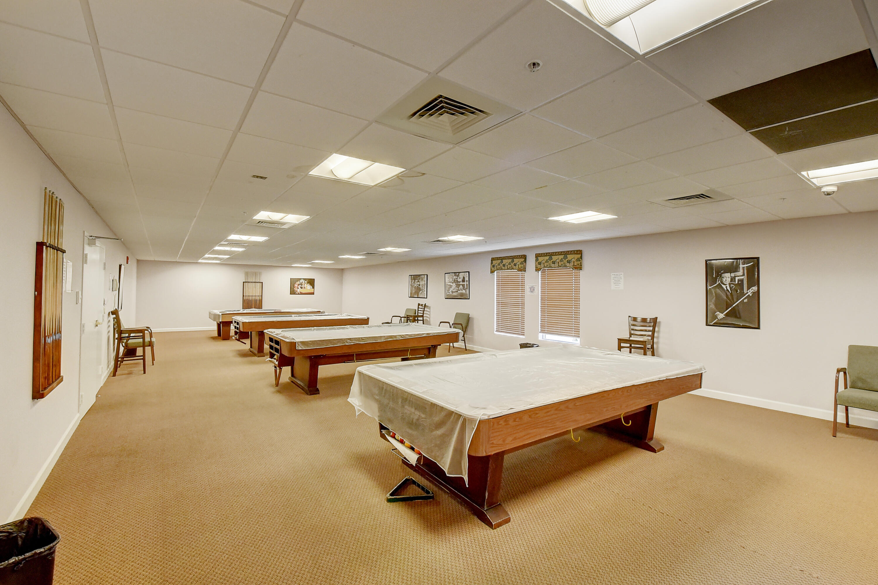 VILLAGE ROYALE GREENHILL CONDO - Residential