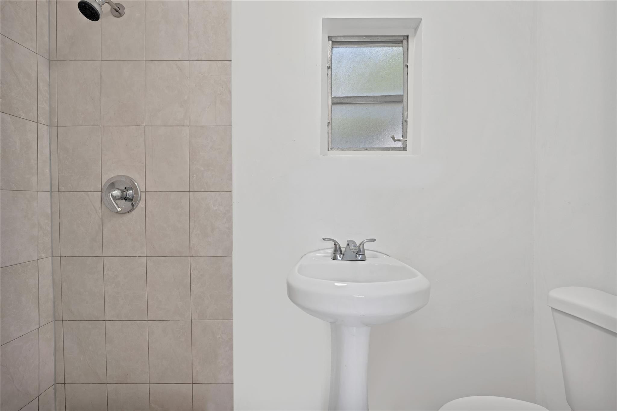 36TH ST MANOR - Residential Lease