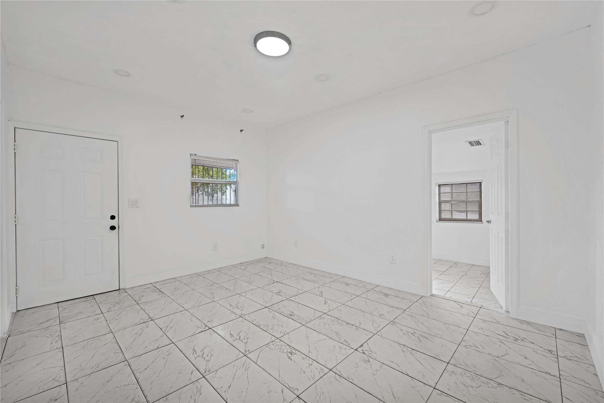 Beautiful 4-bedroom, 2-bath home featuring a fully equipped kitchen, central A/C, tankless water heater, and in-unit laundry with washer and dryer. Enjoy a large backyard patio, perfect for relaxing or entertaining. Excellent location near Wynwood, Memorial Hospital, Downtown Miami, and major expressways including I-95 and SR-112. MESSAGE FOR MORE INFORMATION. ¡SE HABLA ESPAÑOL!