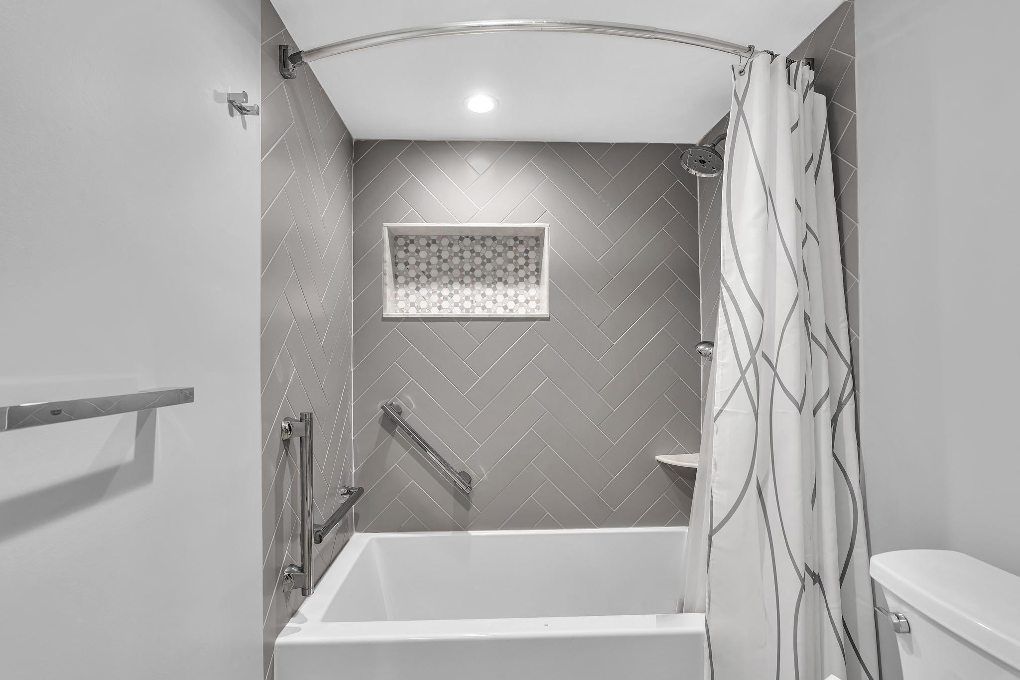 LA RESIDENCE CONDO - Residential