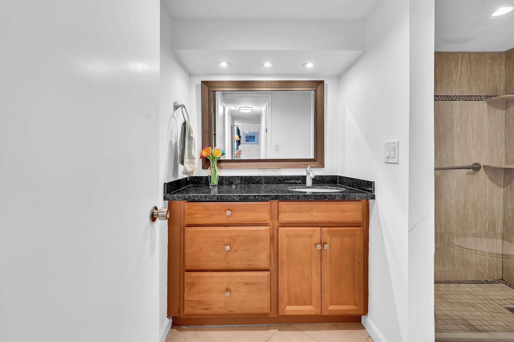 LA RESIDENCE CONDO - Residential