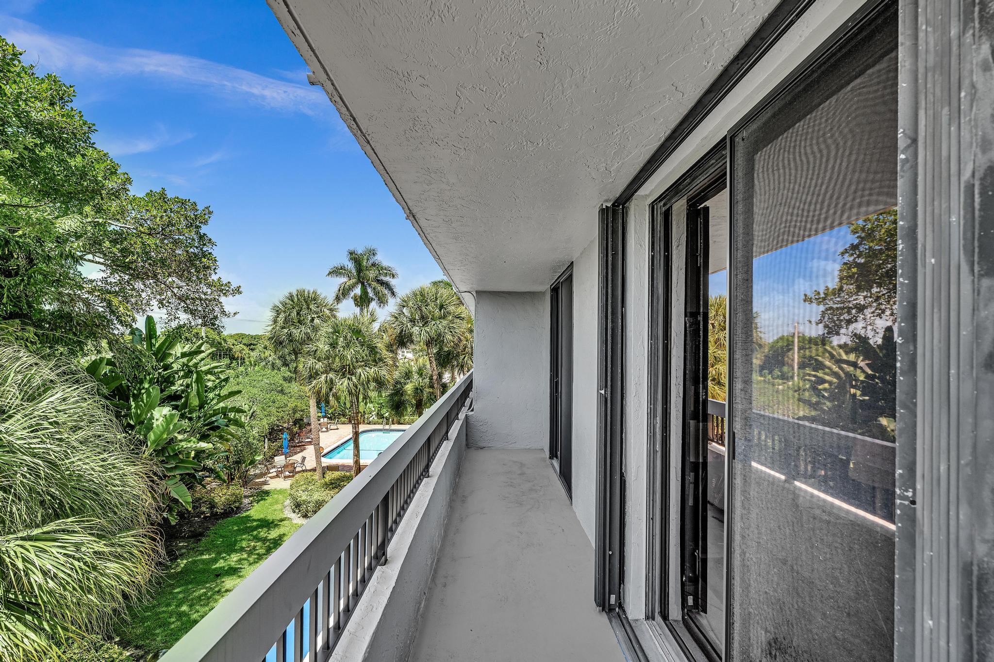 LA RESIDENCE CONDO - Residential