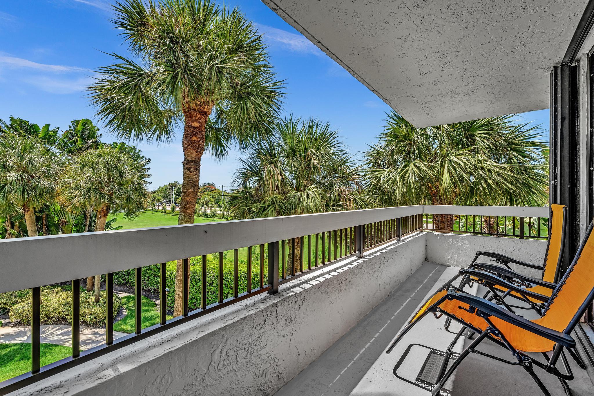 LA RESIDENCE CONDO - Residential