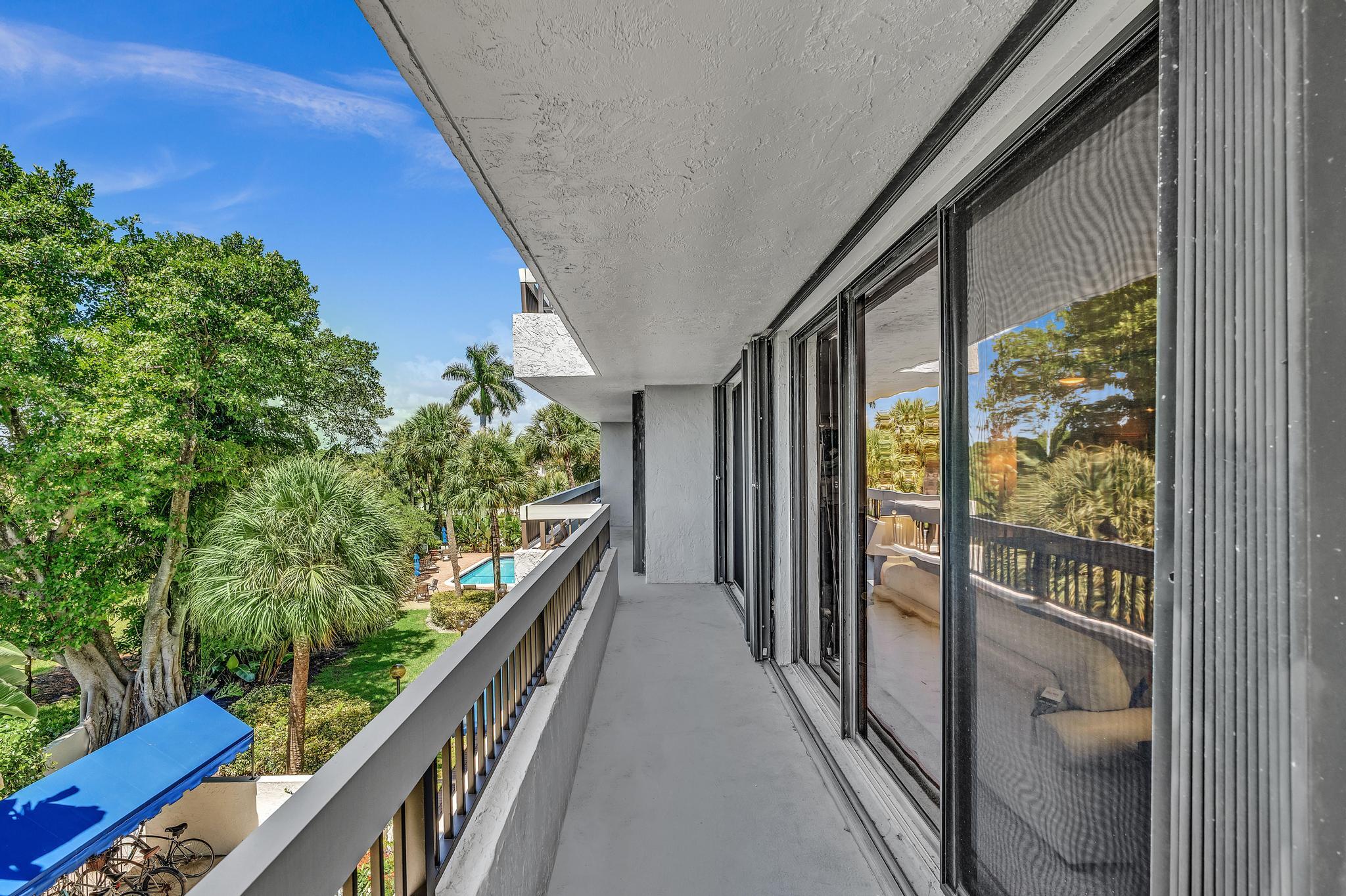 LA RESIDENCE CONDO - Residential