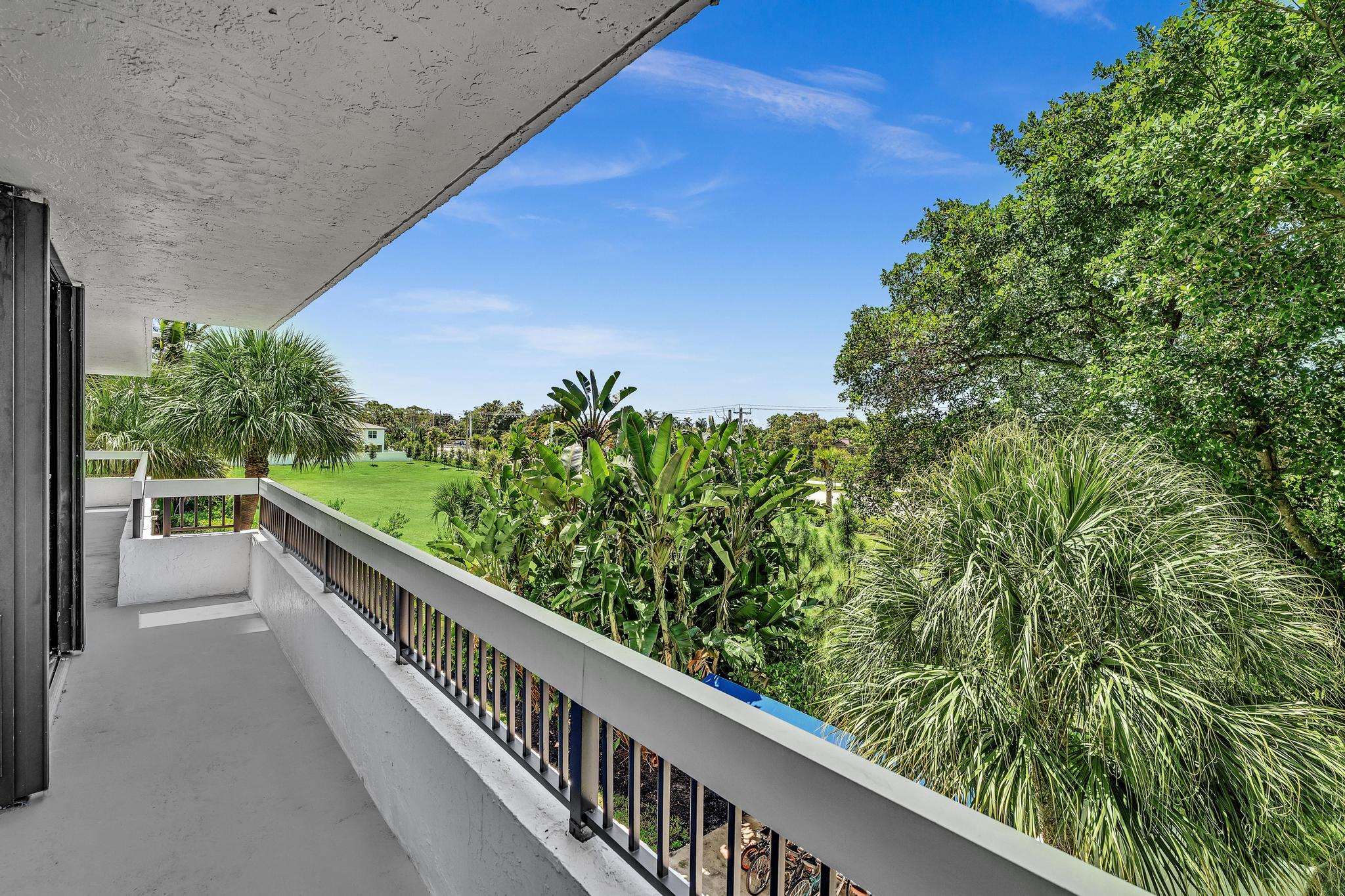 LA RESIDENCE CONDO - Residential