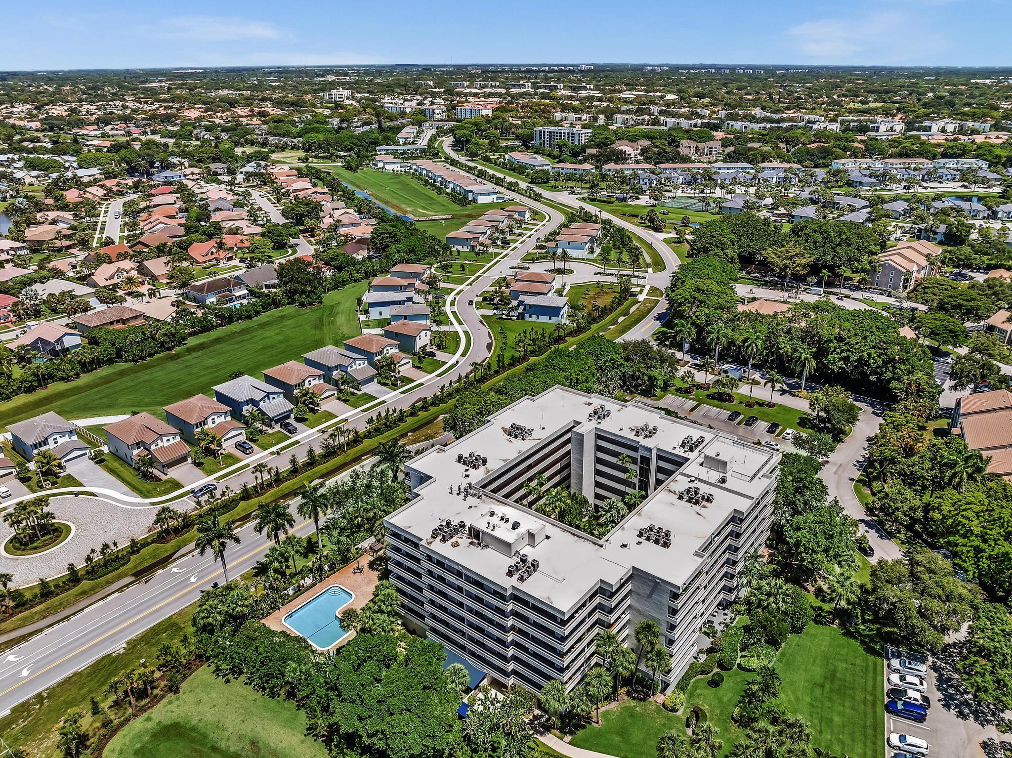 LA RESIDENCE CONDO - Residential
