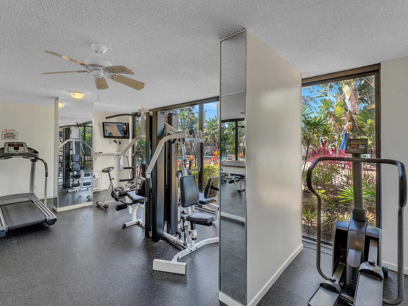 LA RESIDENCE CONDO - Residential