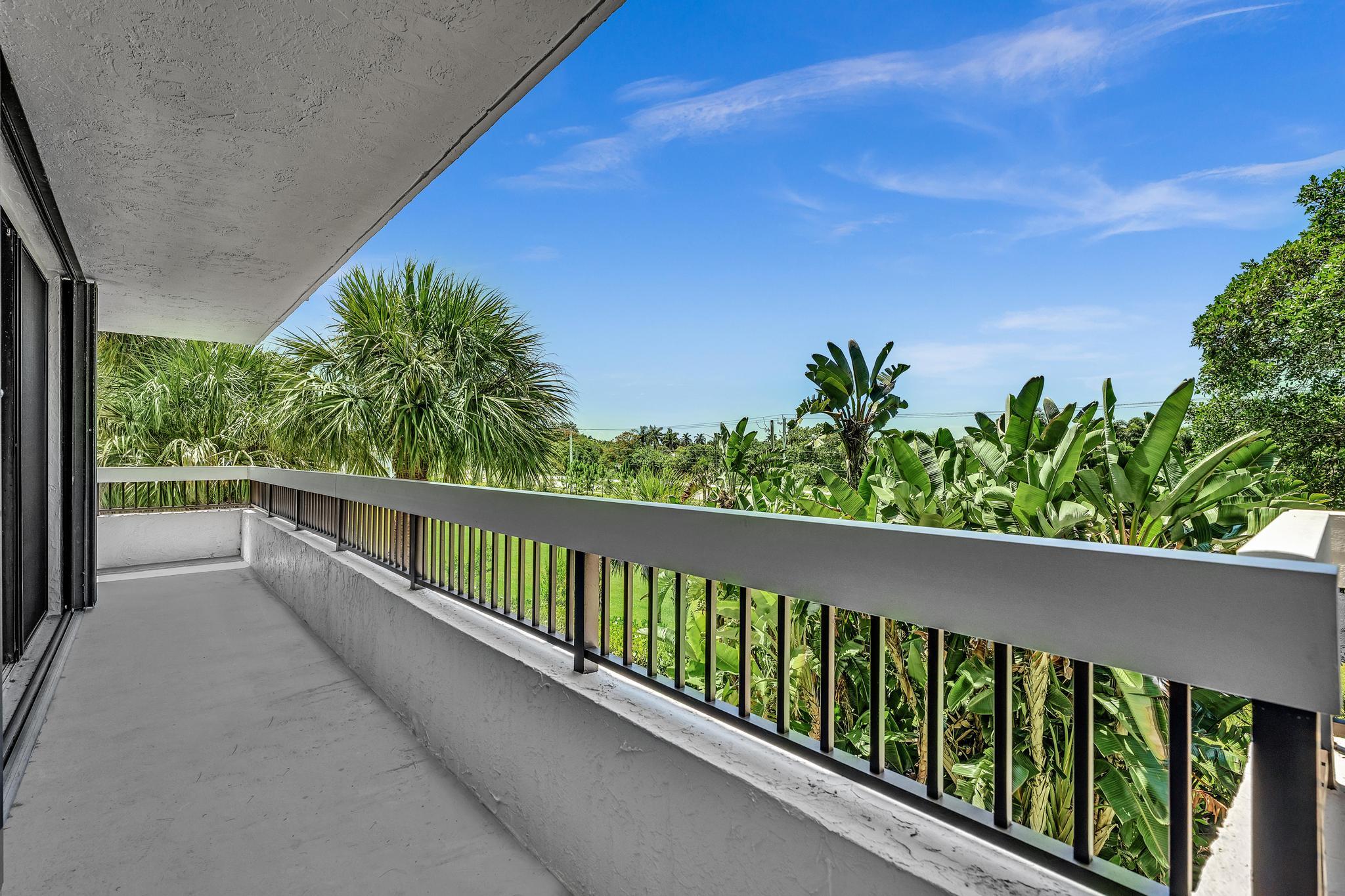 LA RESIDENCE CONDO - Residential