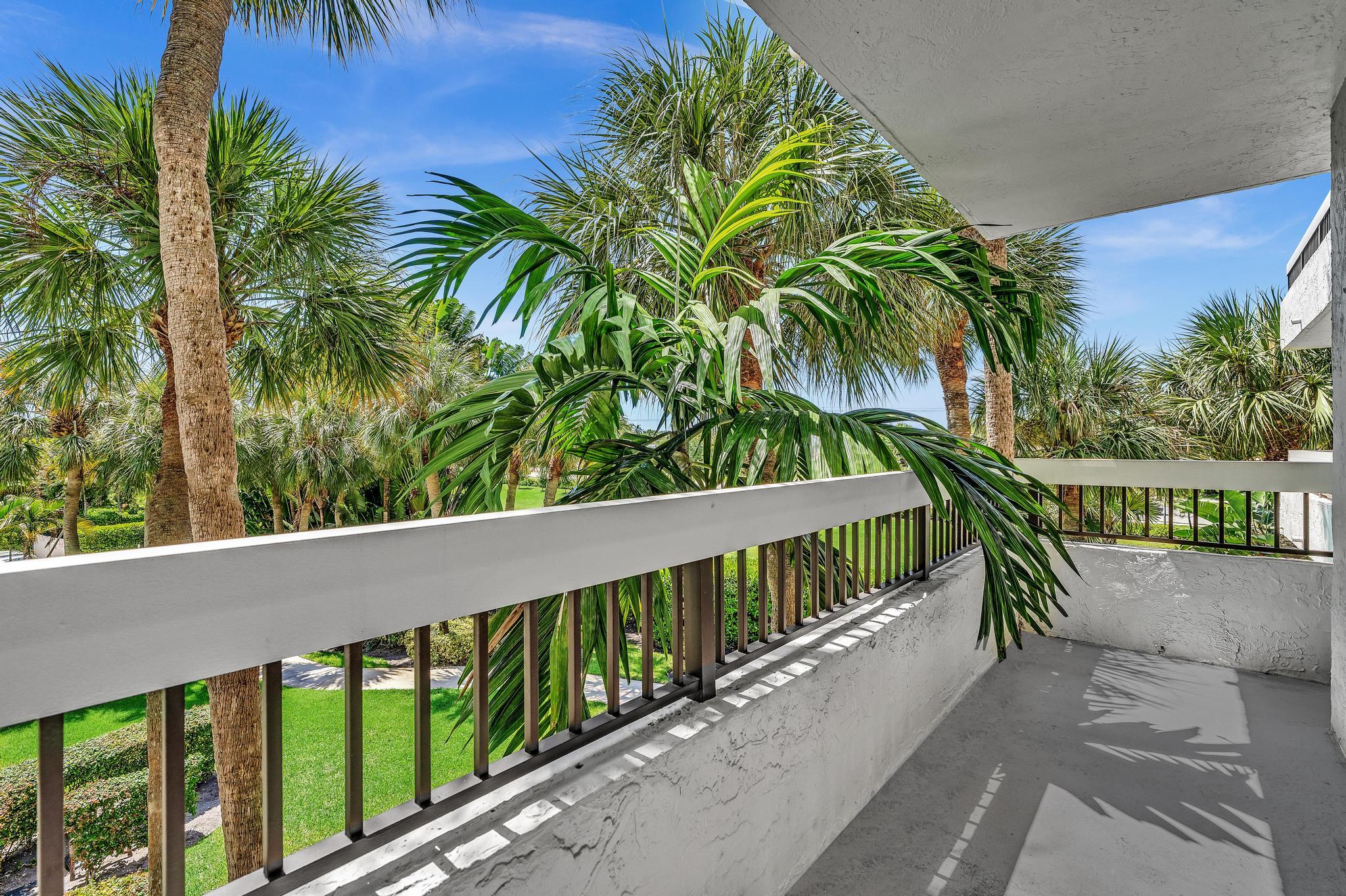 LA RESIDENCE CONDO - Residential