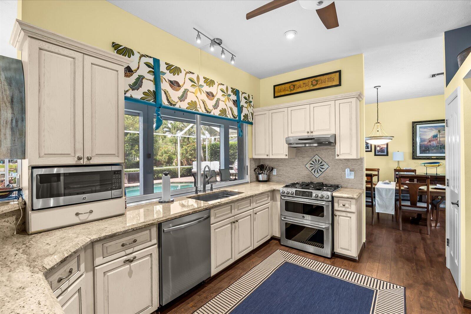 PALMETTO HARBOR - Residential