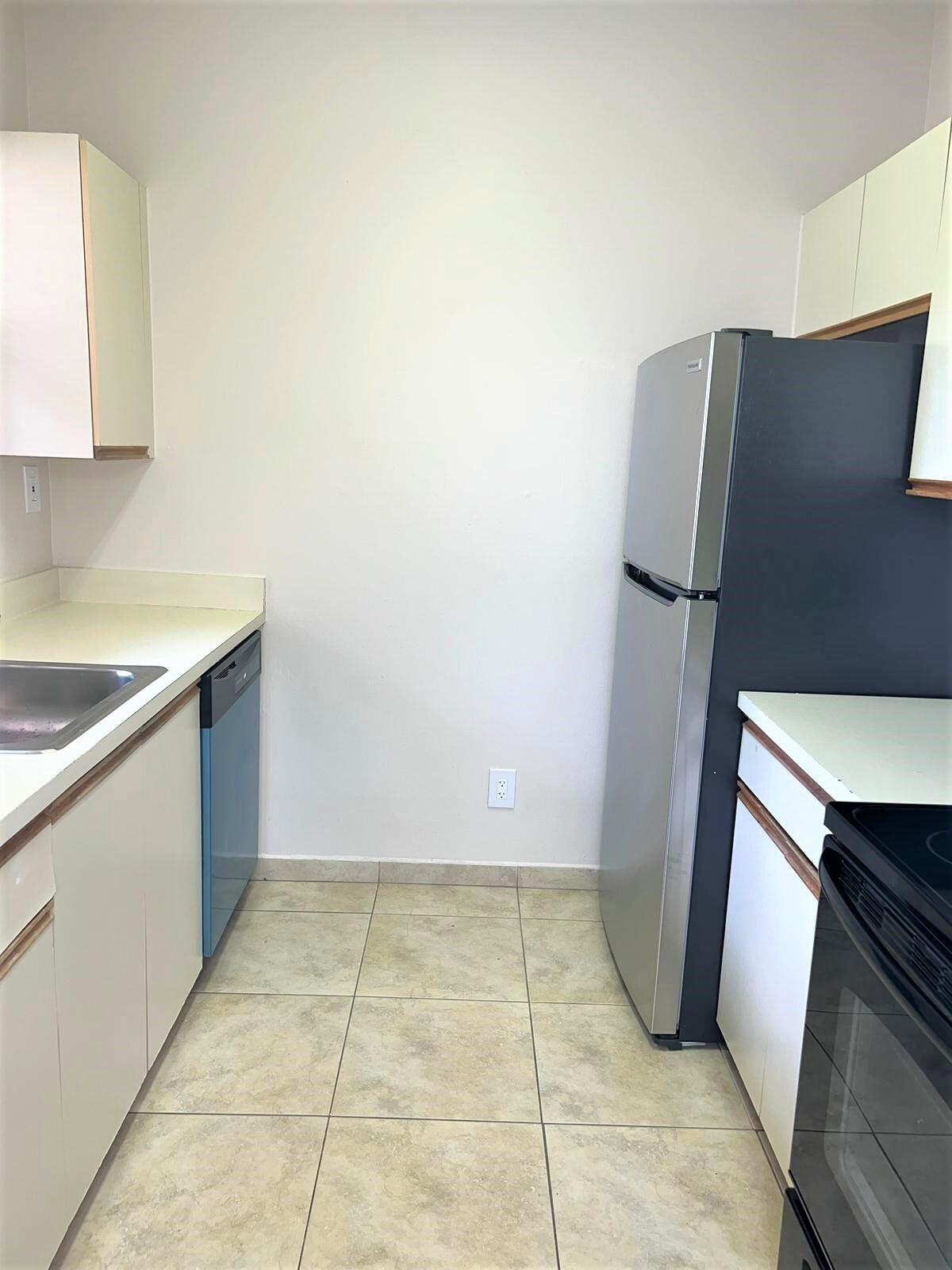 WATERS EDGE AT DEERFIELD CONDO - Residential Lease
