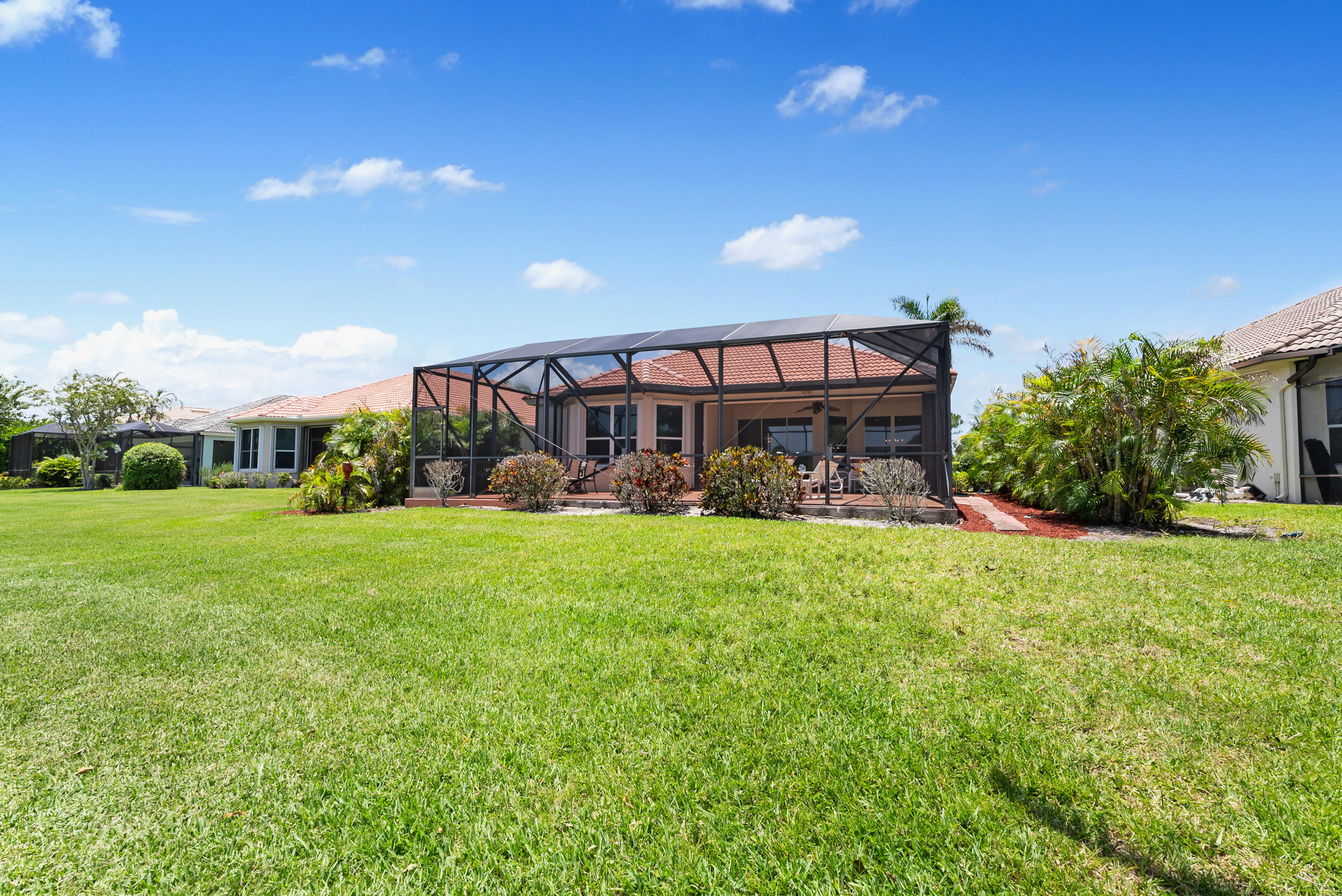 JENSEN BEACH COUNTRY CLUB - Residential