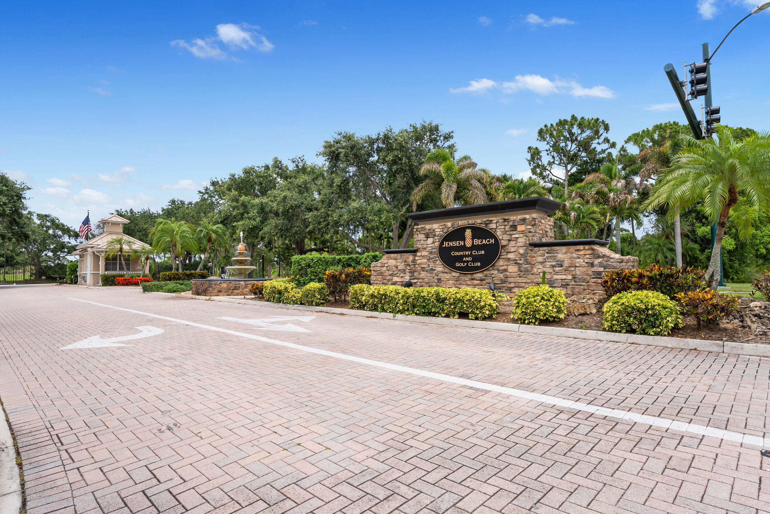 JENSEN BEACH COUNTRY CLUB - Residential