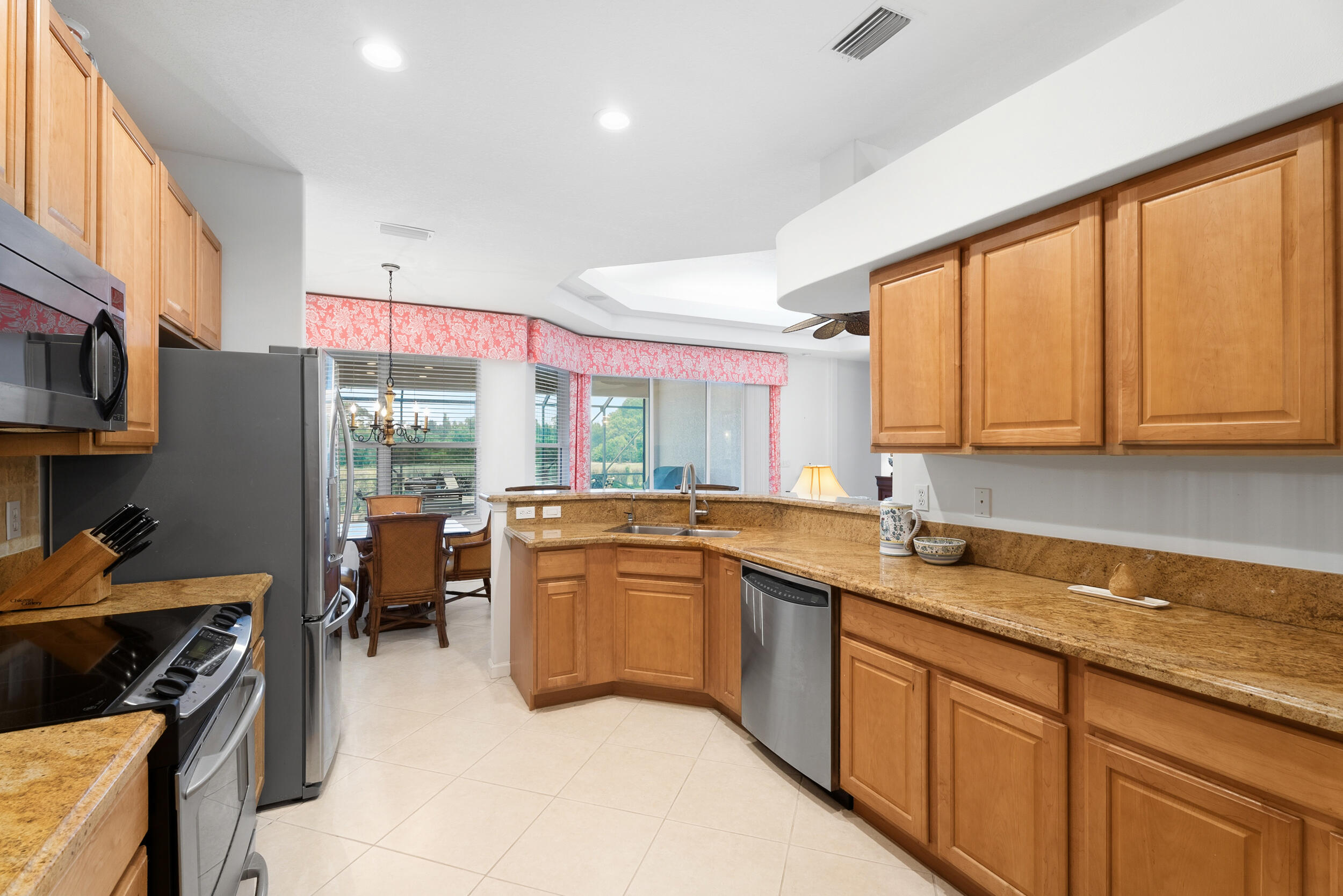 JENSEN BEACH COUNTRY CLUB - Residential
