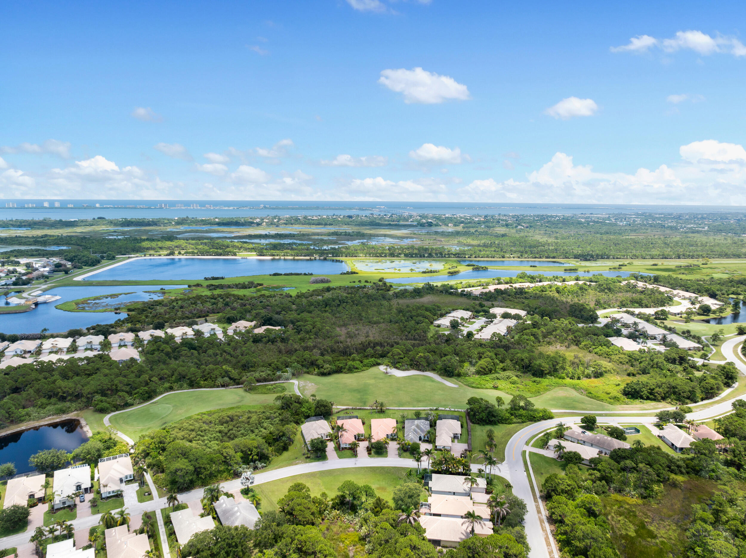 JENSEN BEACH COUNTRY CLUB - Residential