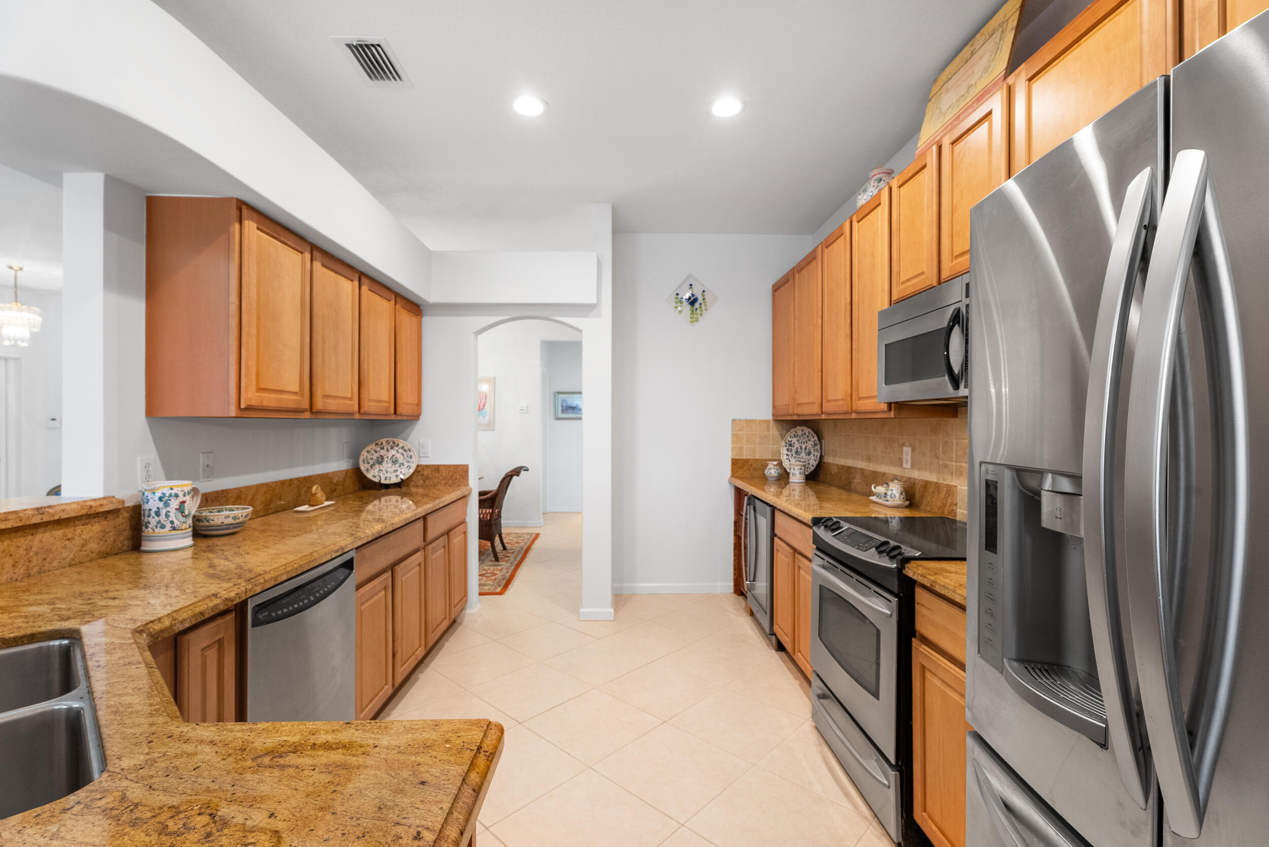 JENSEN BEACH COUNTRY CLUB - Residential