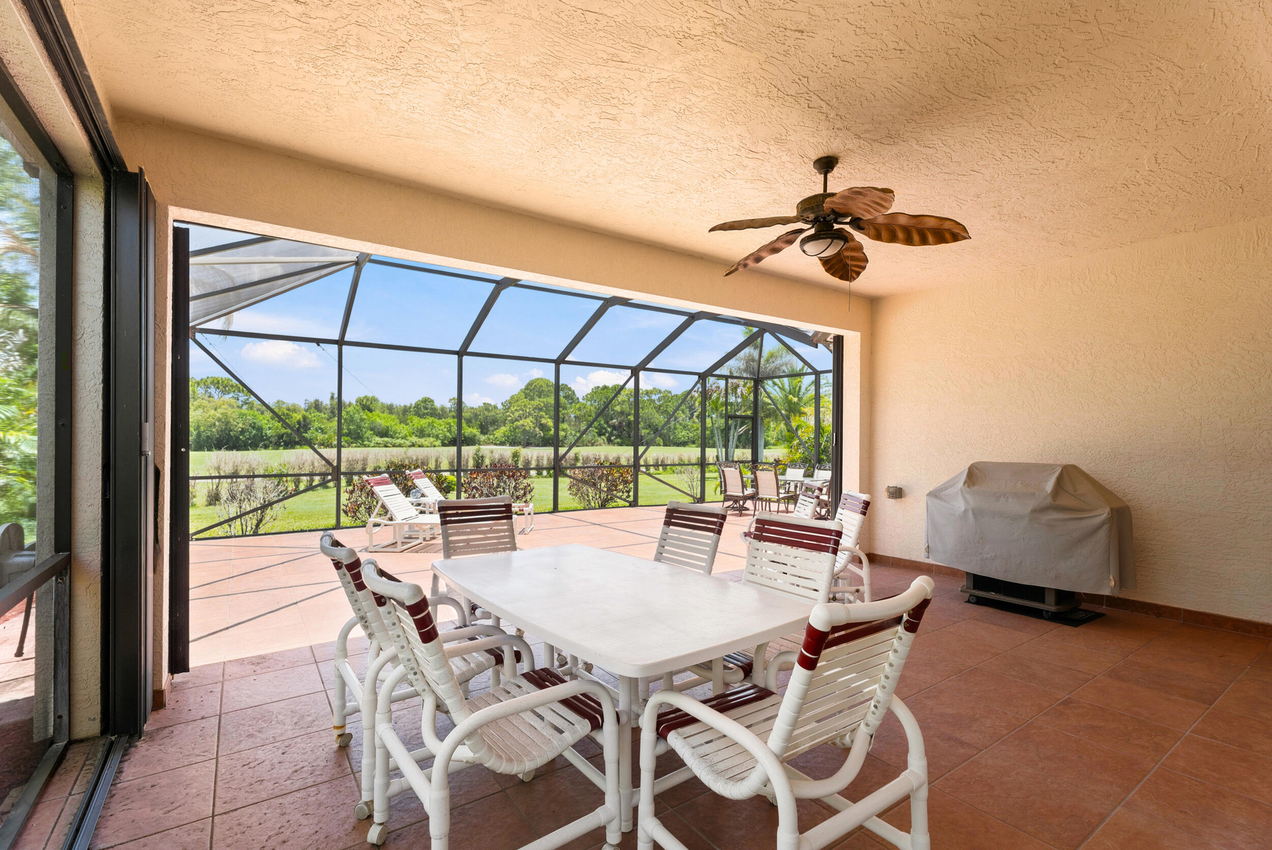 JENSEN BEACH COUNTRY CLUB - Residential