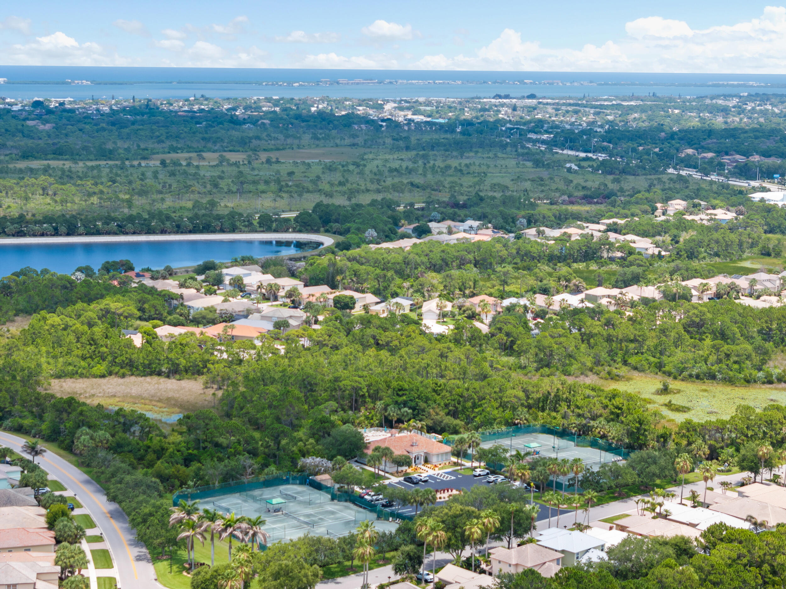 JENSEN BEACH COUNTRY CLUB - Residential
