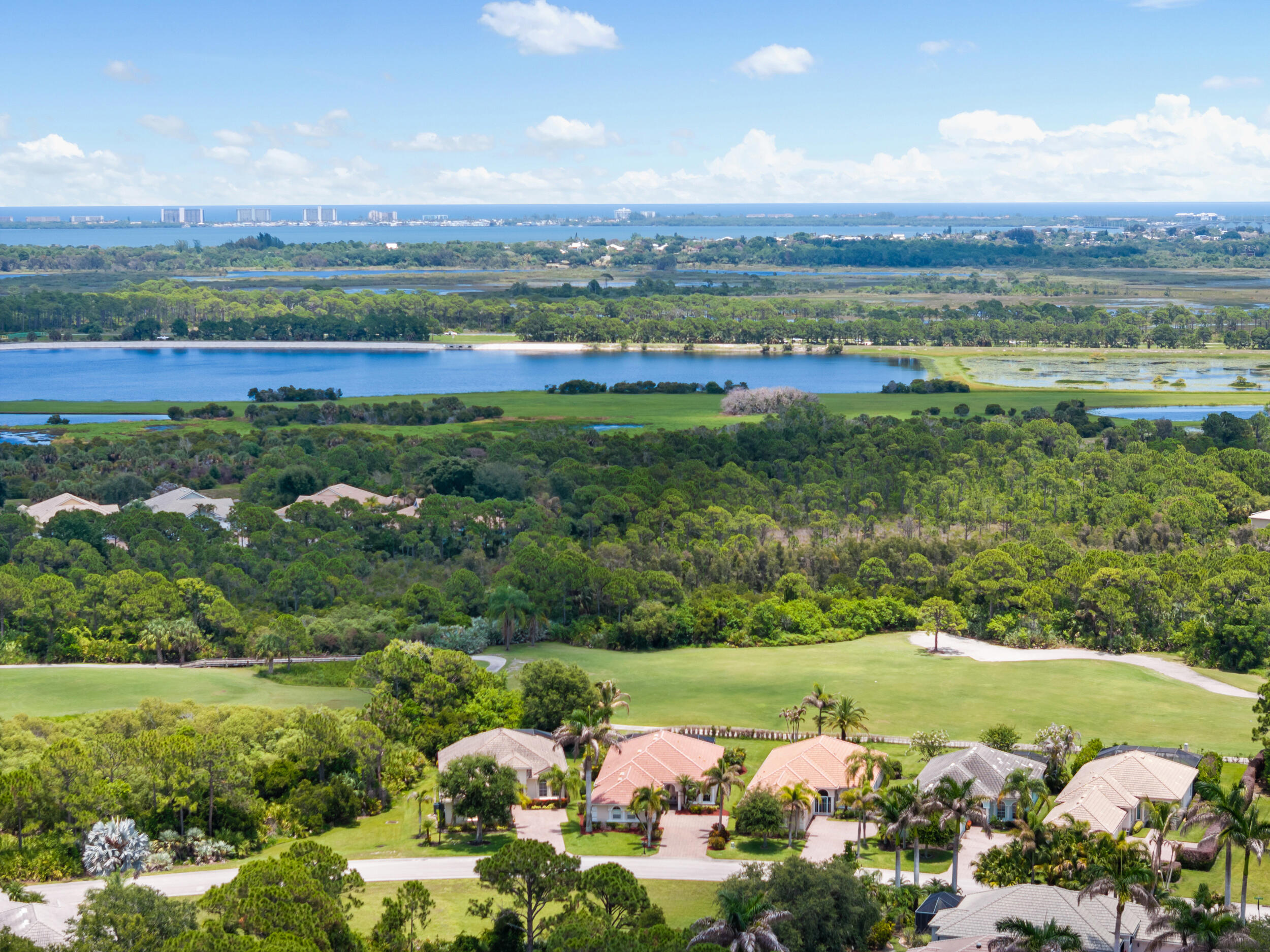JENSEN BEACH COUNTRY CLUB - Residential