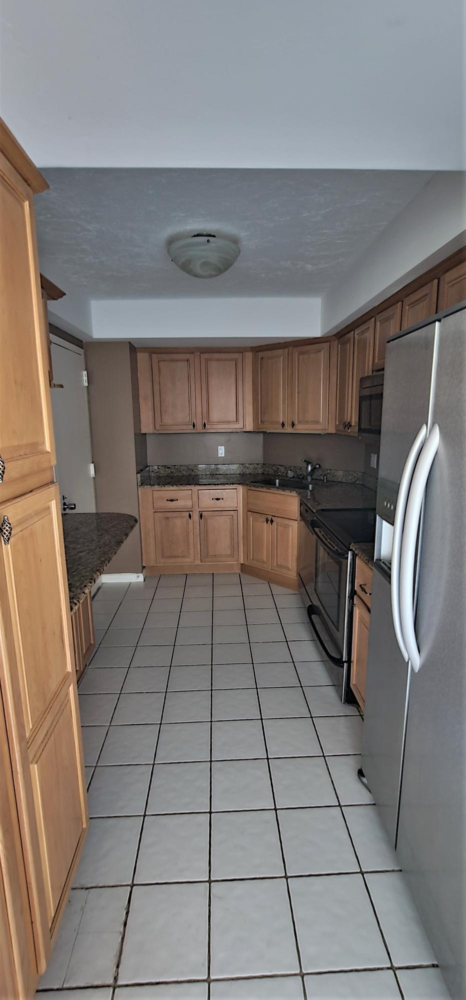 LANDS OF THE PRESIDENT CONDO 7 - Residential Lease