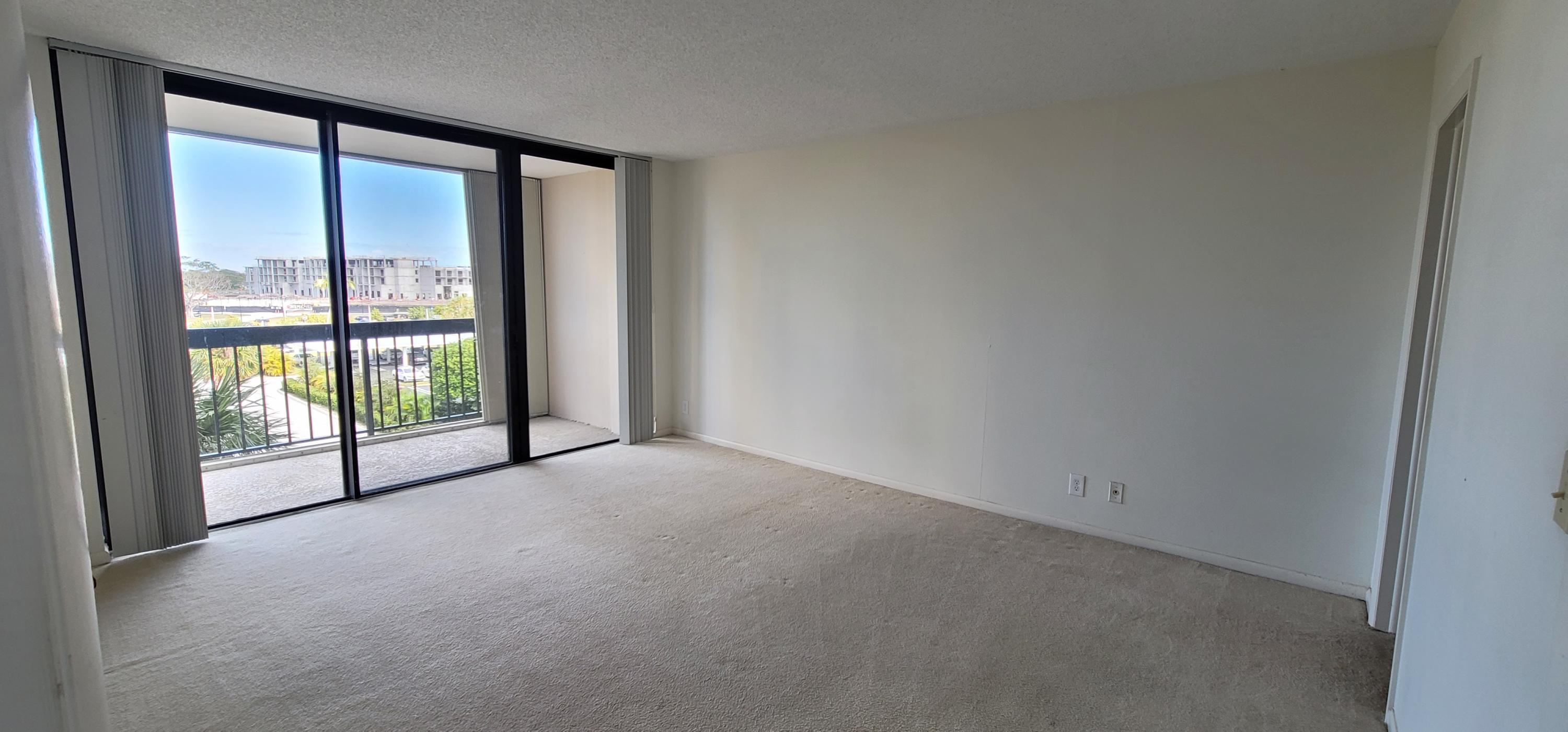 LANDS OF THE PRESIDENT CONDO 7 - Residential Lease