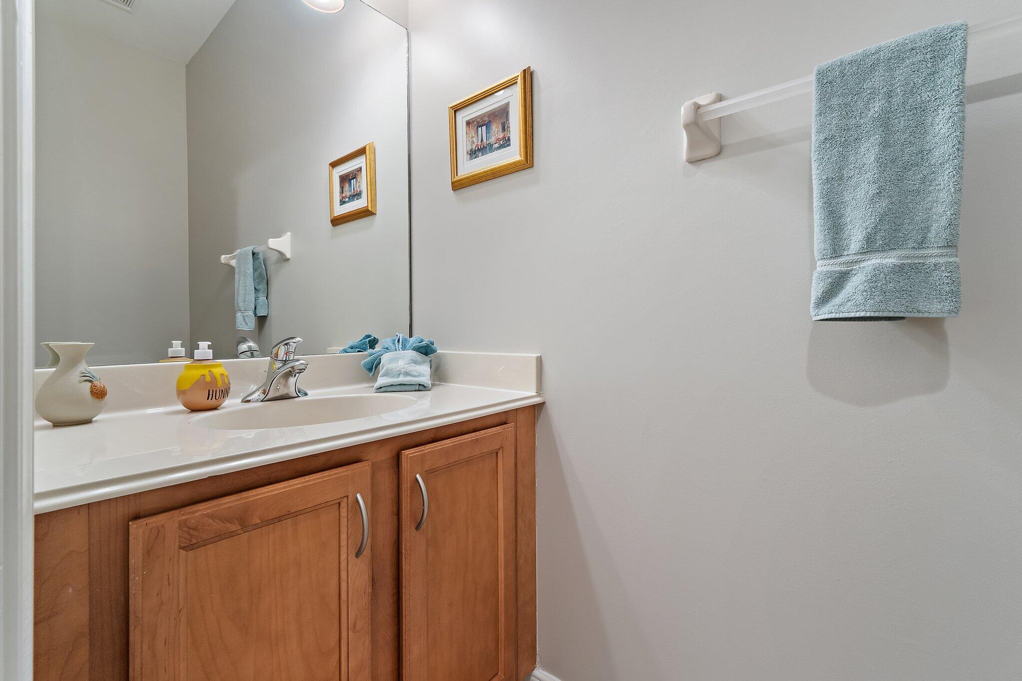 MANSIONS AT EVERGRENE WEST CONDO - Residential Lease