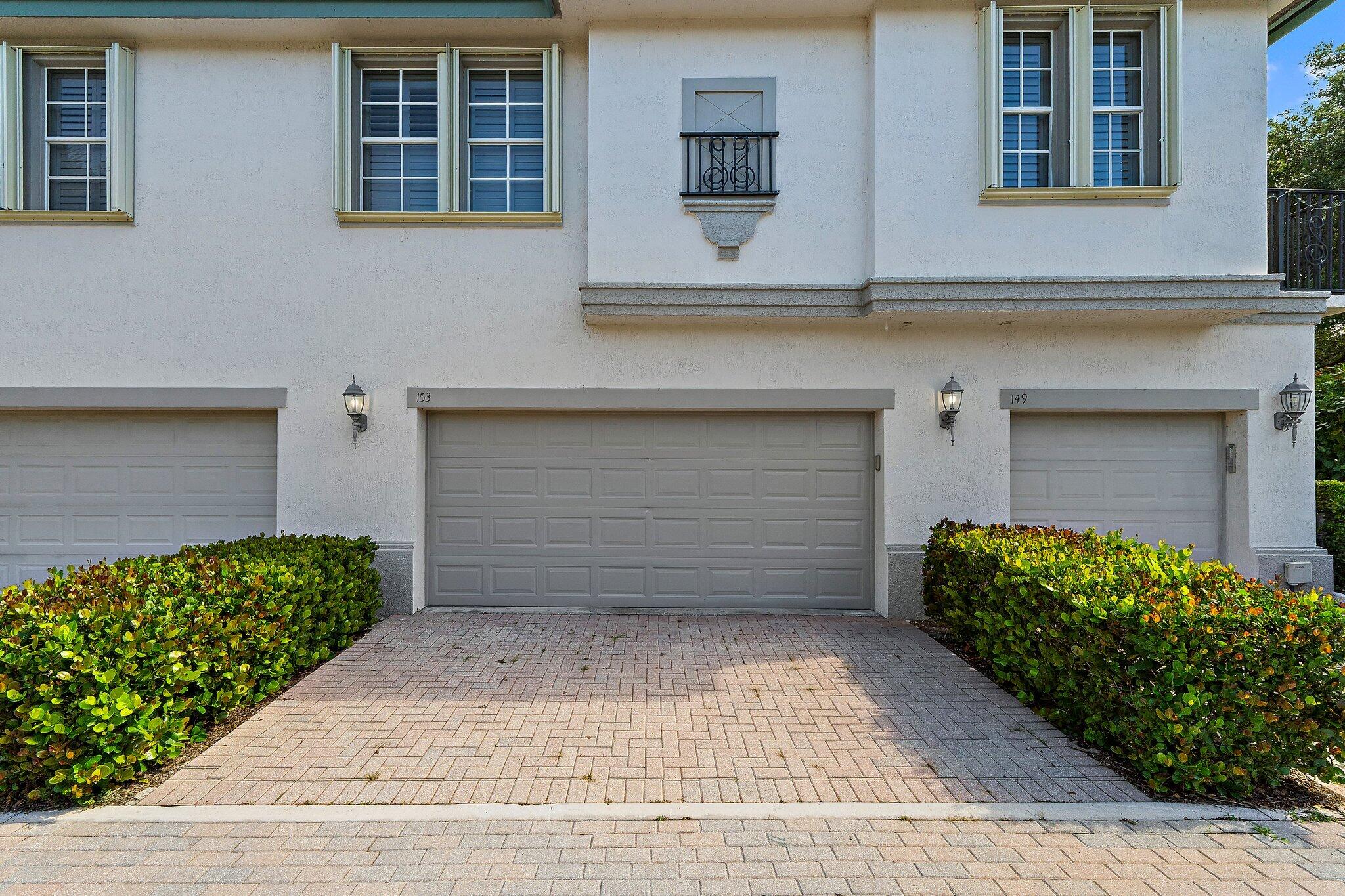 MANSIONS AT EVERGRENE WEST CONDO - Residential Lease