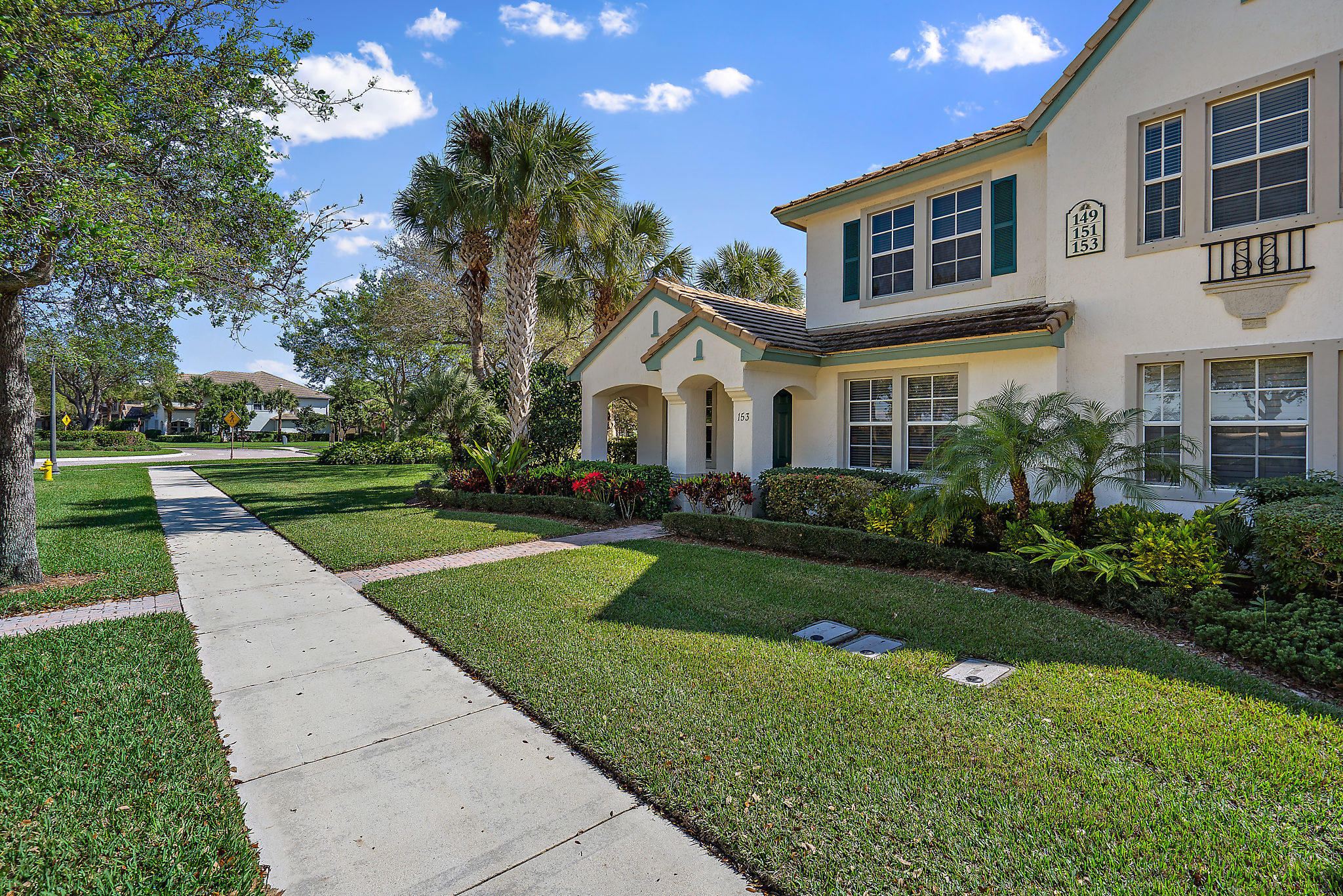 MANSIONS AT EVERGRENE WEST CONDO - Residential Lease