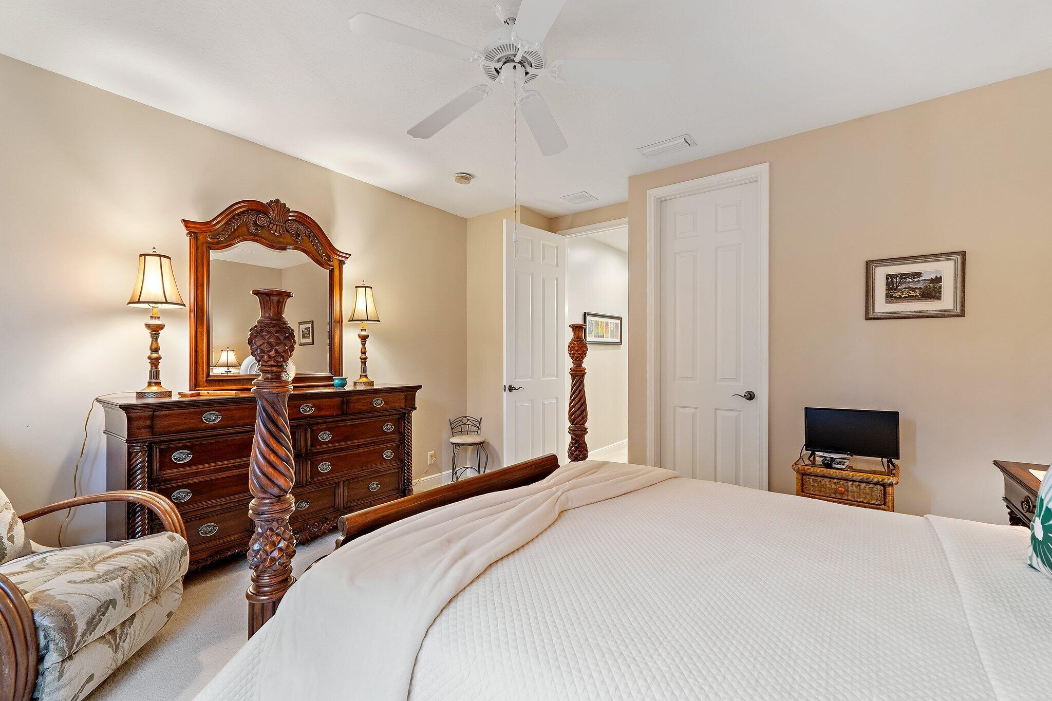 MANSIONS AT EVERGRENE WEST CONDO - Residential Lease