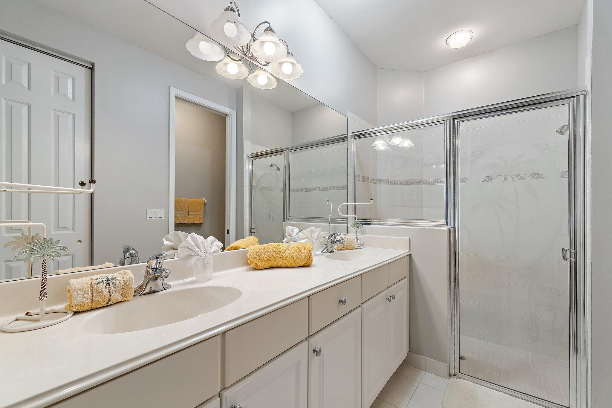 MANSIONS AT EVERGRENE WEST CONDO - Residential Lease