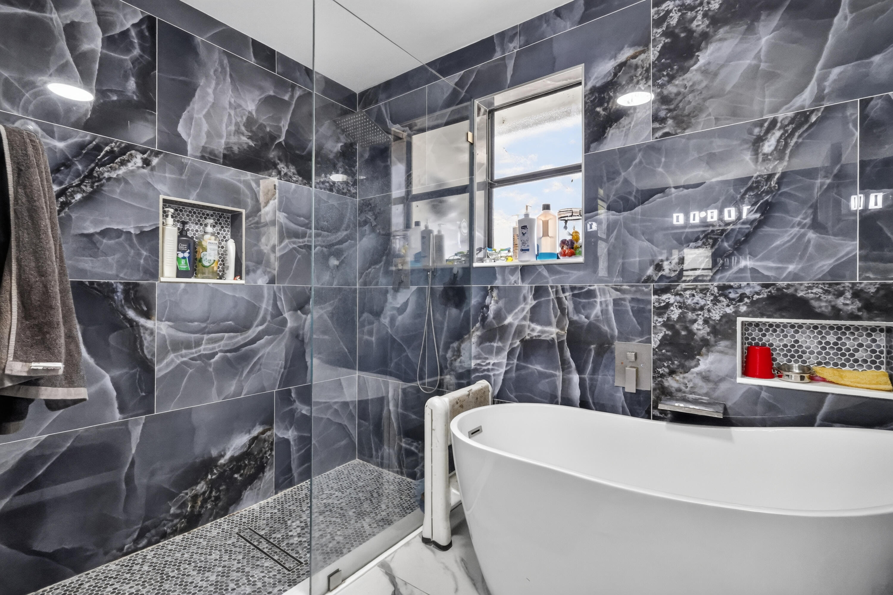 RAINBERRY LAKE PH III-B - Residential
