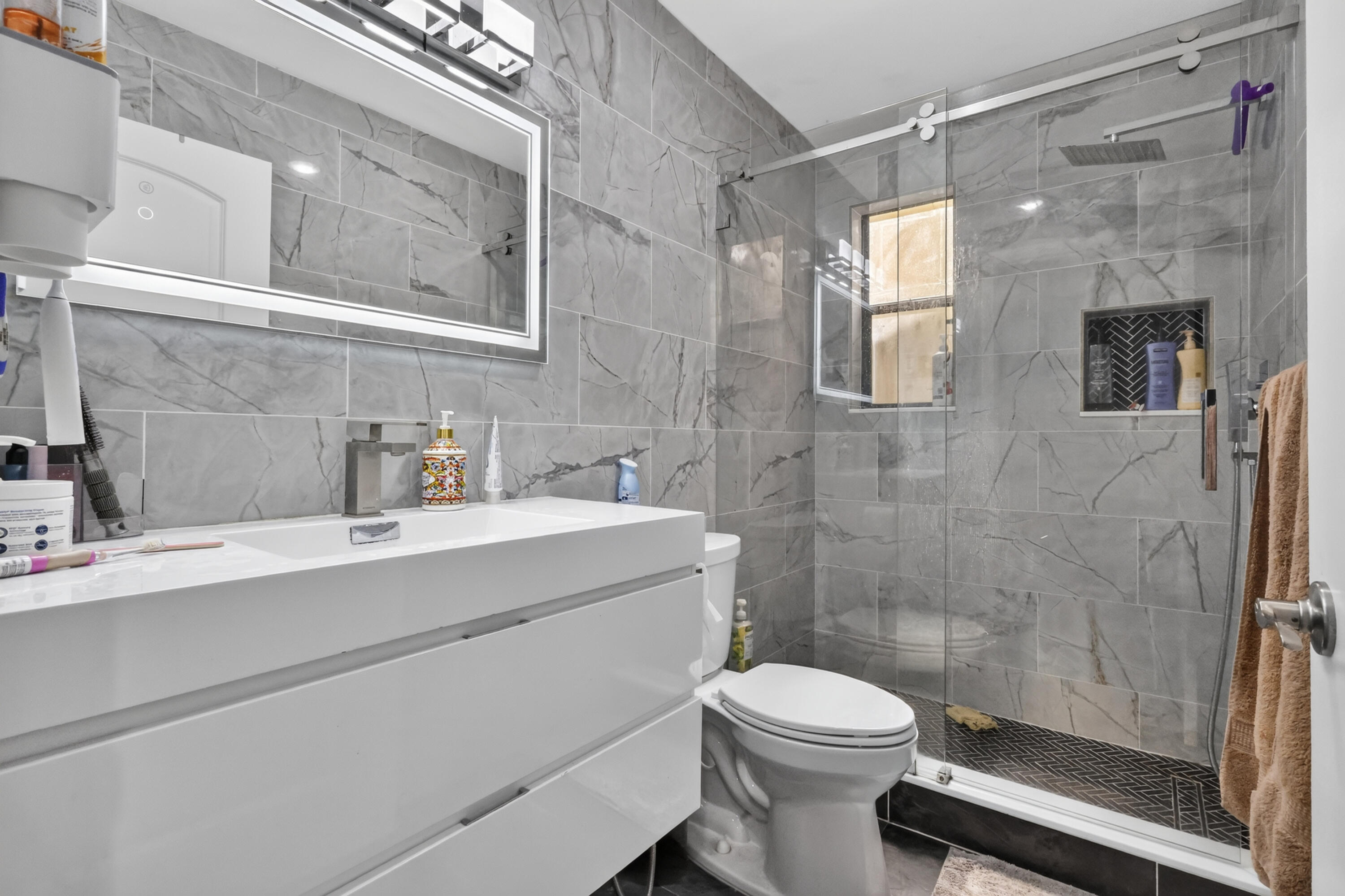 RAINBERRY LAKE PH III-B - Residential