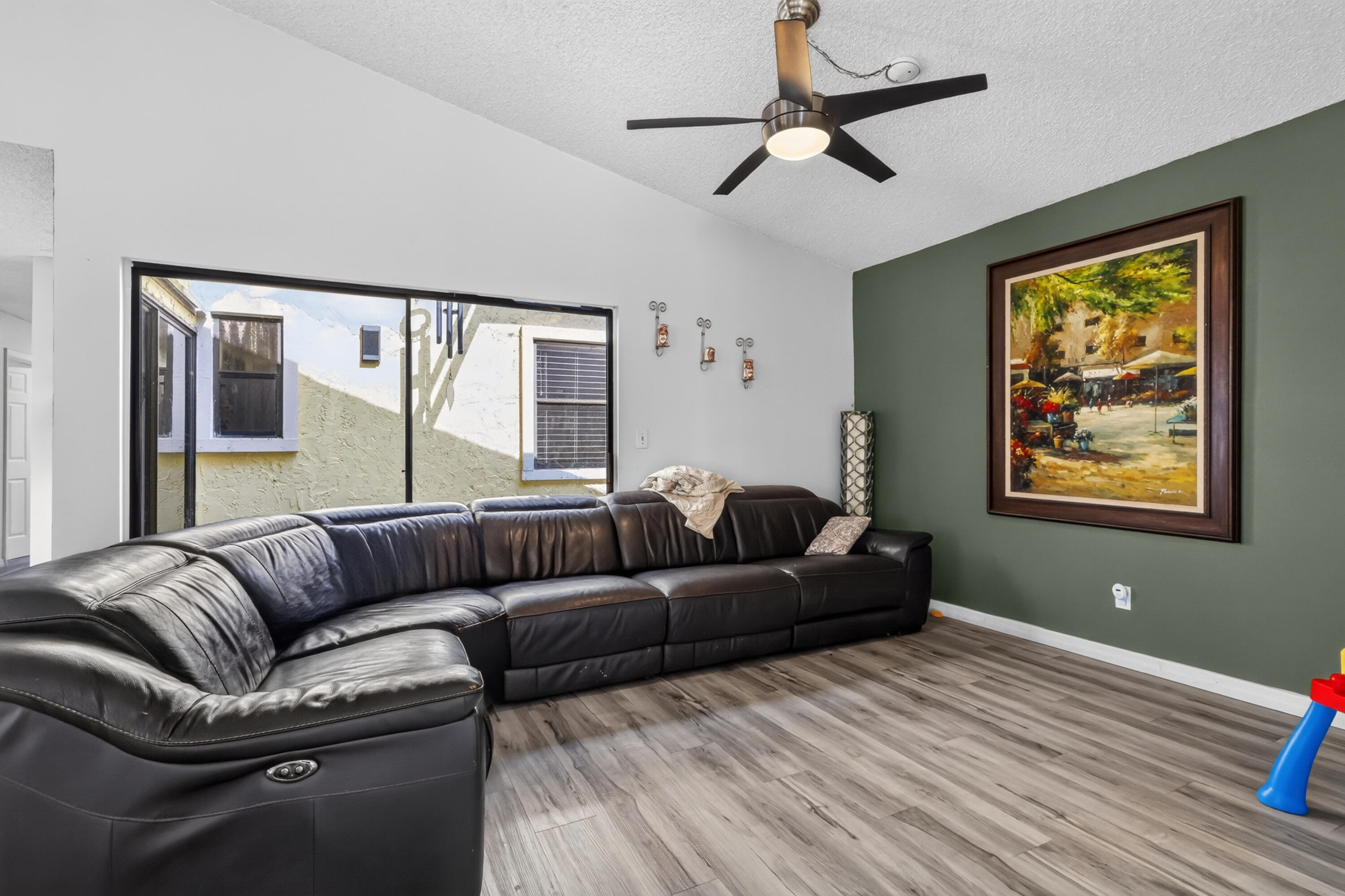 RAINBERRY LAKE PH III-B - Residential