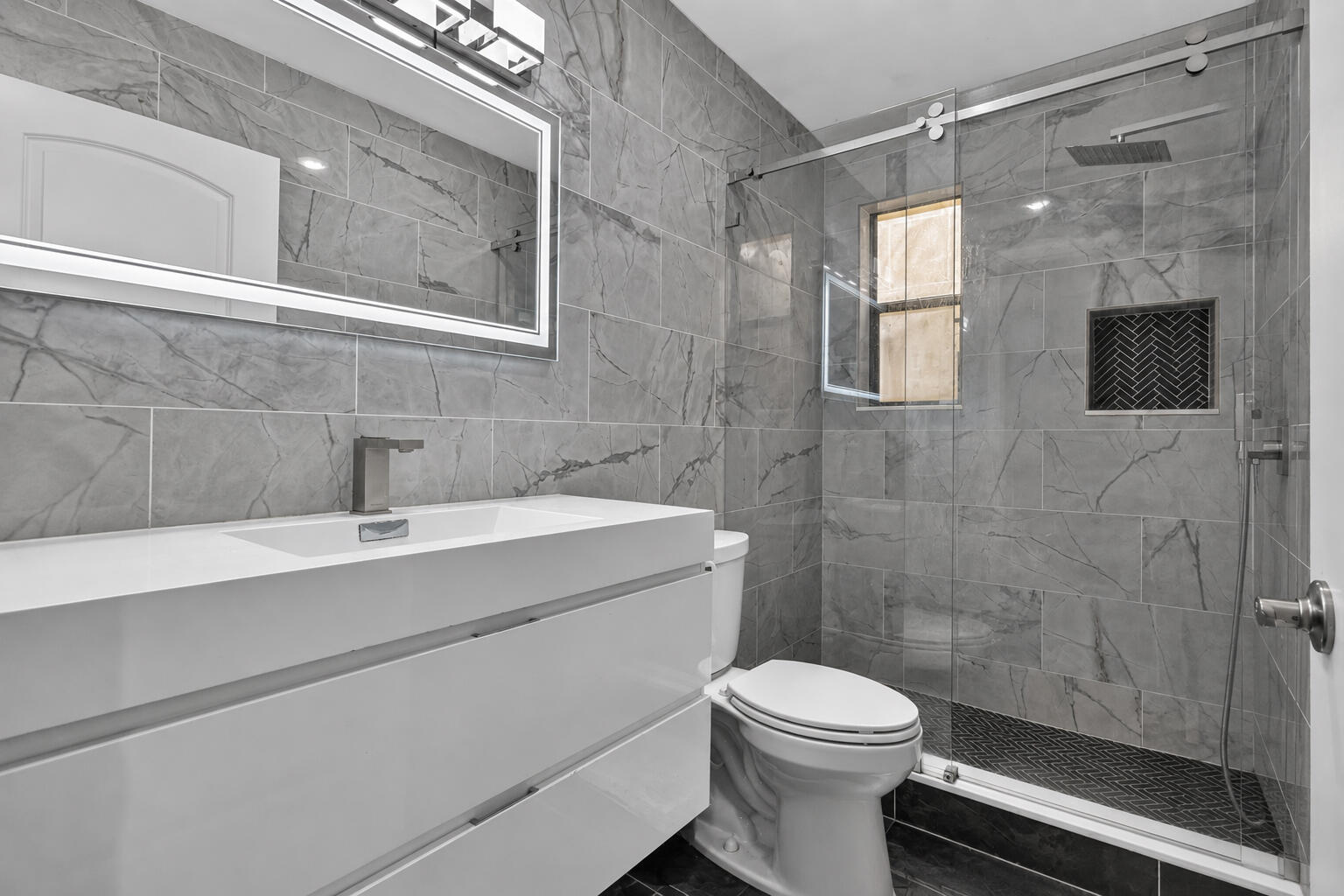 RAINBERRY LAKE PH III-B - Residential