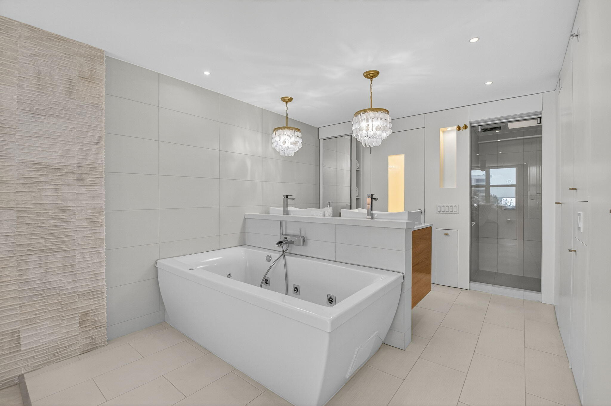 45 OCEAN CONDO - Residential Lease